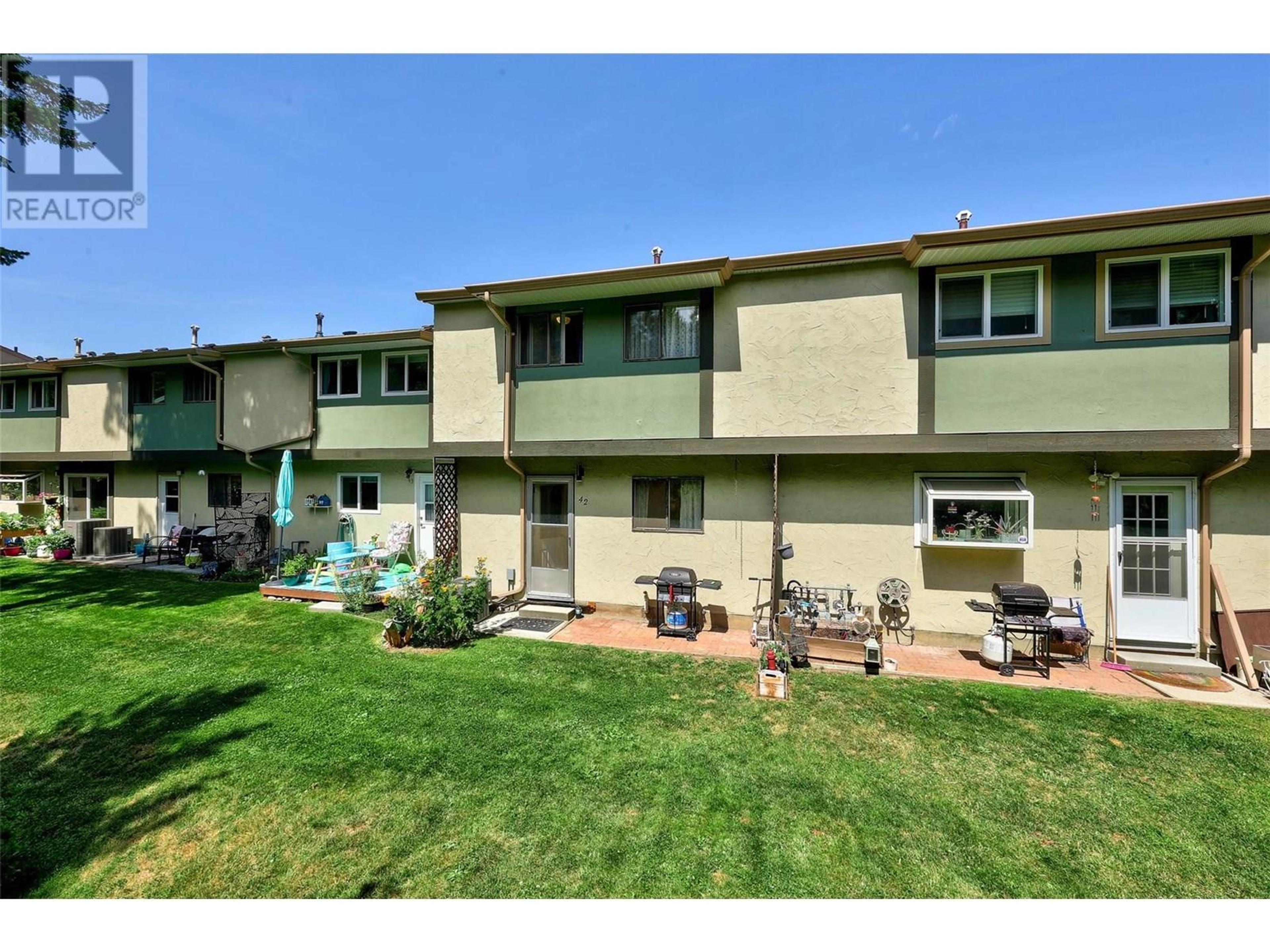 1469 Springhill Drive, Kamloops - Exteriors - Full Complex View - Photo 2