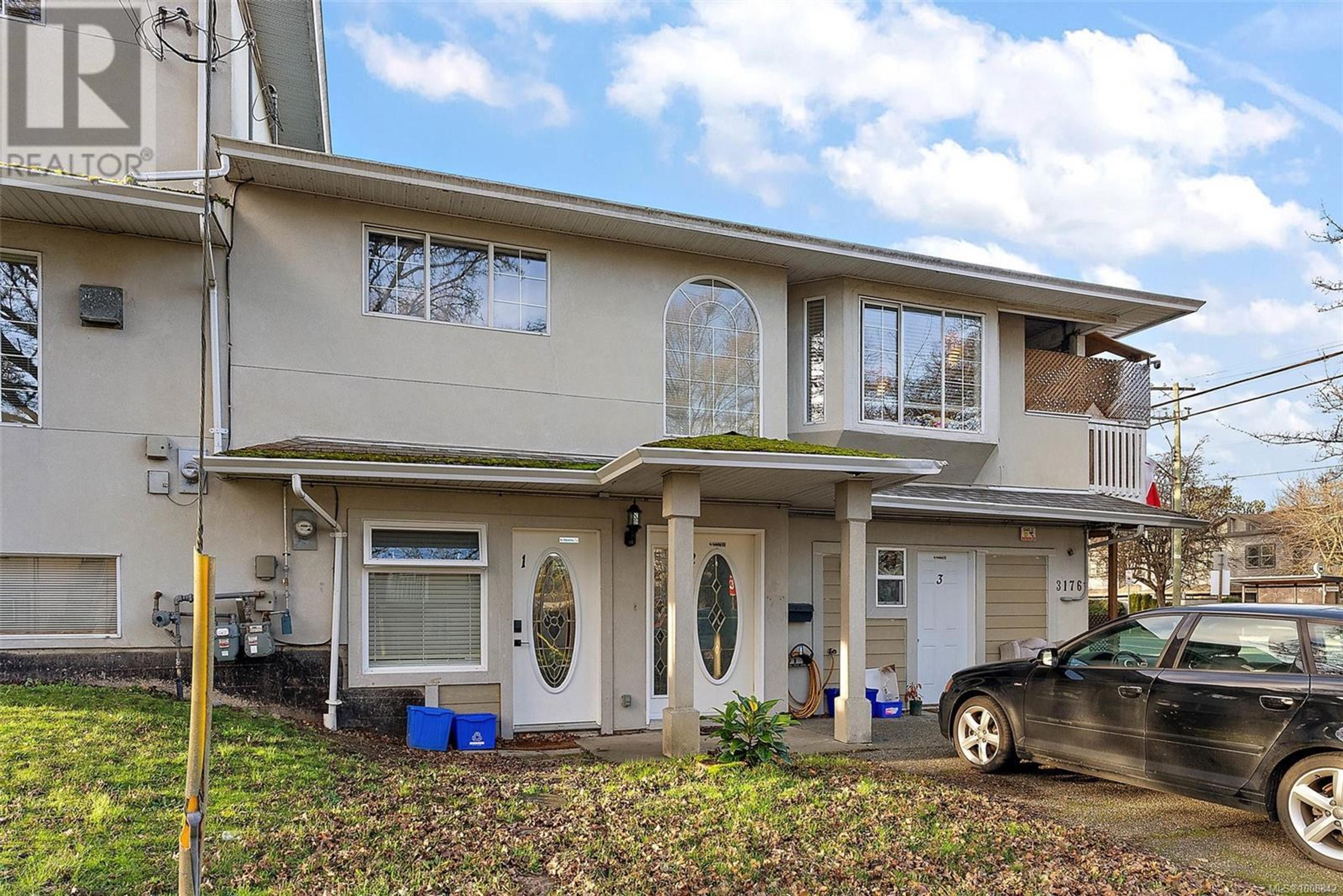 3176 Balfour Ave, Victoria - Exteriors - Full Complex View - Photo 2