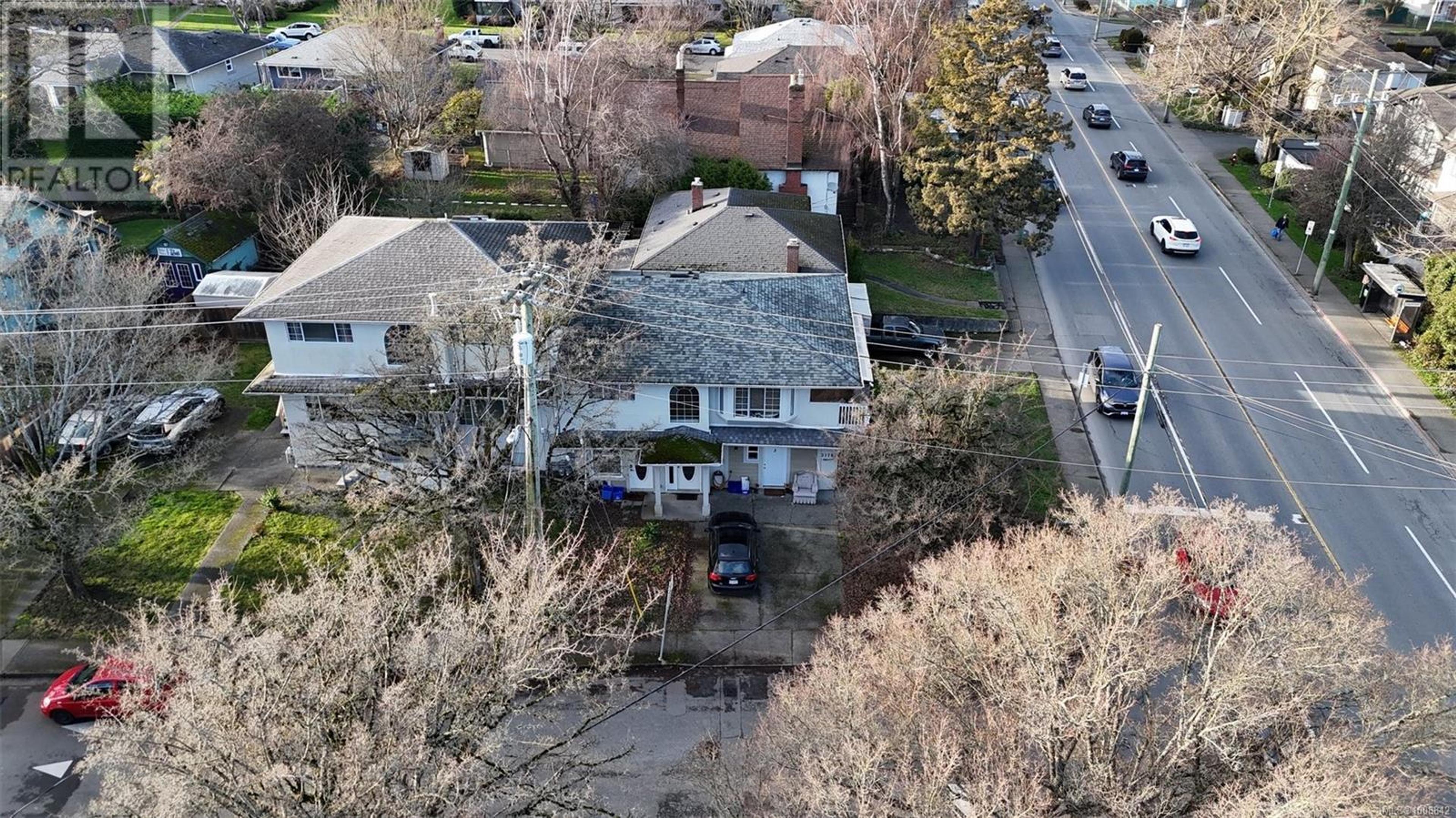 3176 Balfour Ave, Victoria - Exteriors - Drone/Aerial View - Photo 6