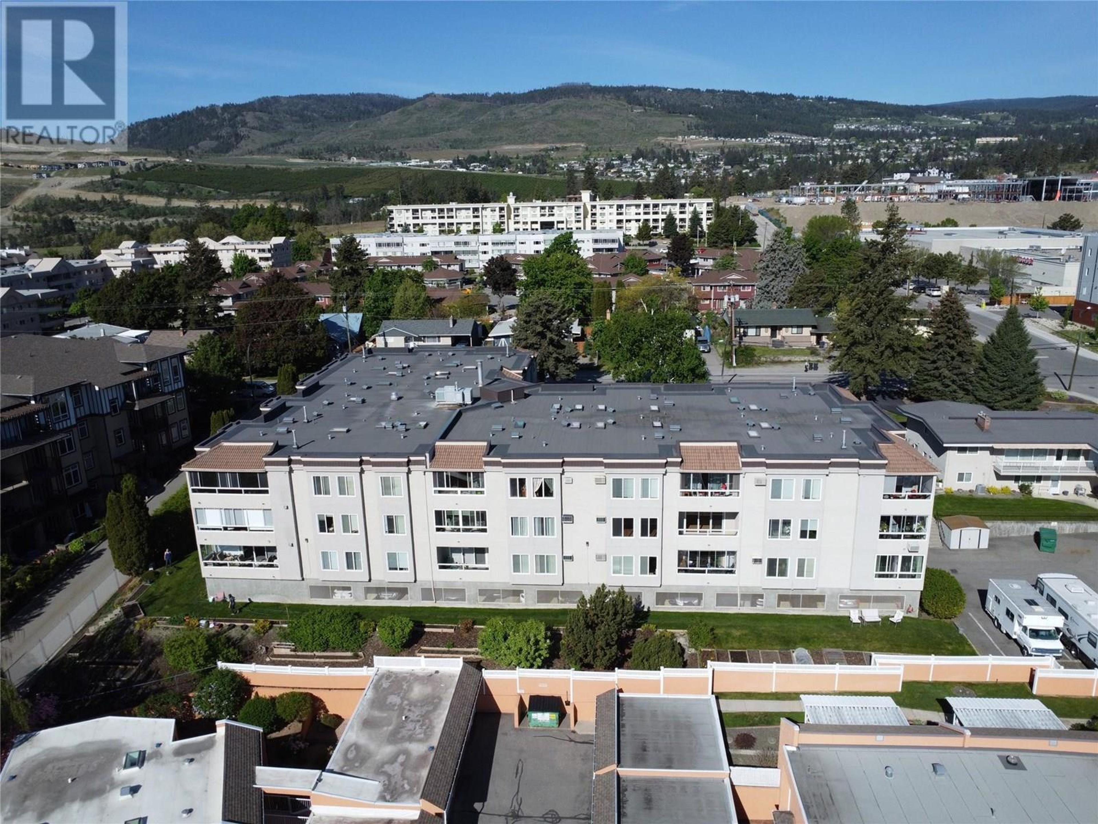 3815 Brown Road, West Kelowna - Exteriors - Full Complex View, Drone/Aerial View - Photo 2