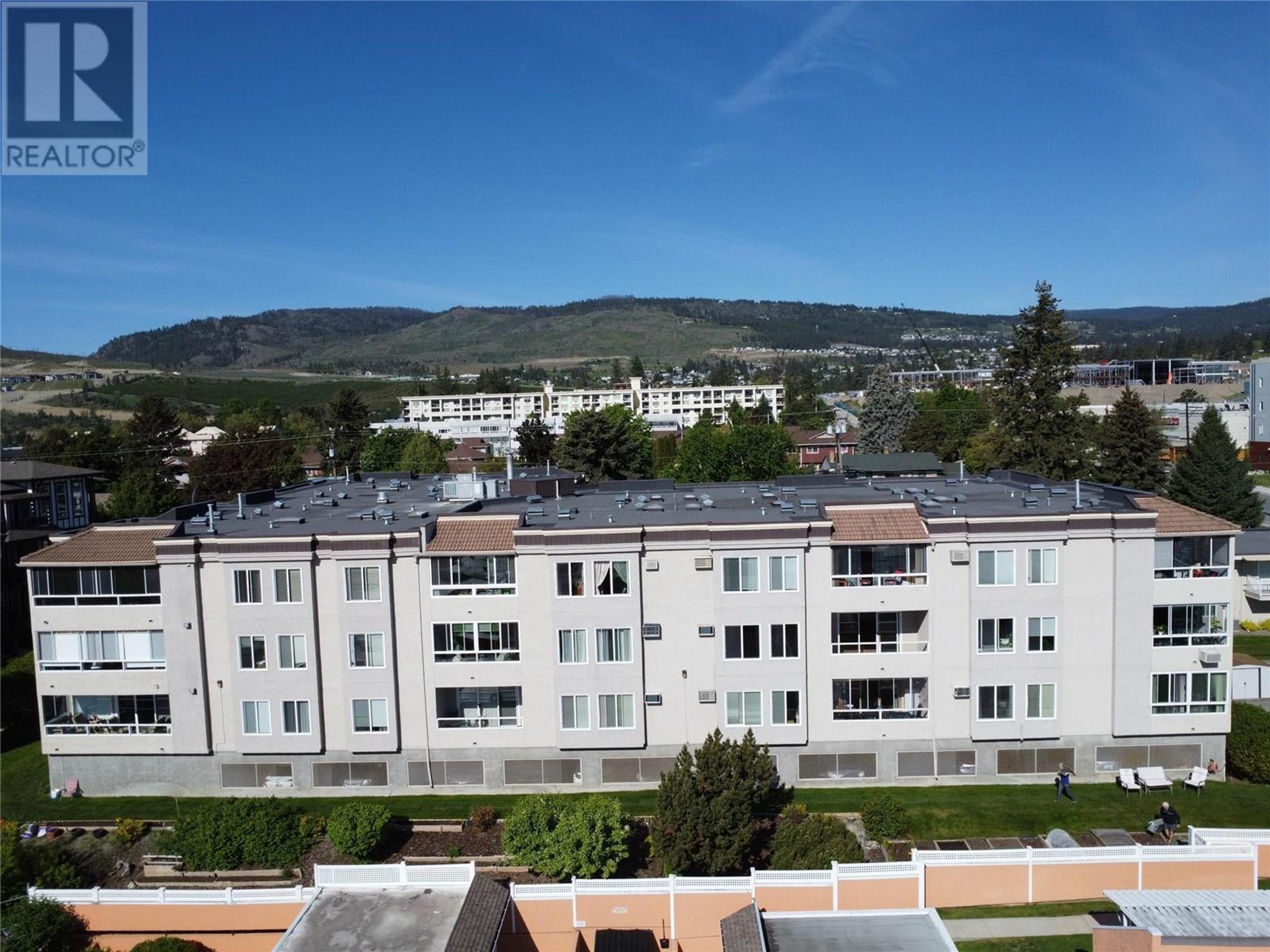 3815 Brown Road, West Kelowna - Exteriors - Full Complex View - Photo 5