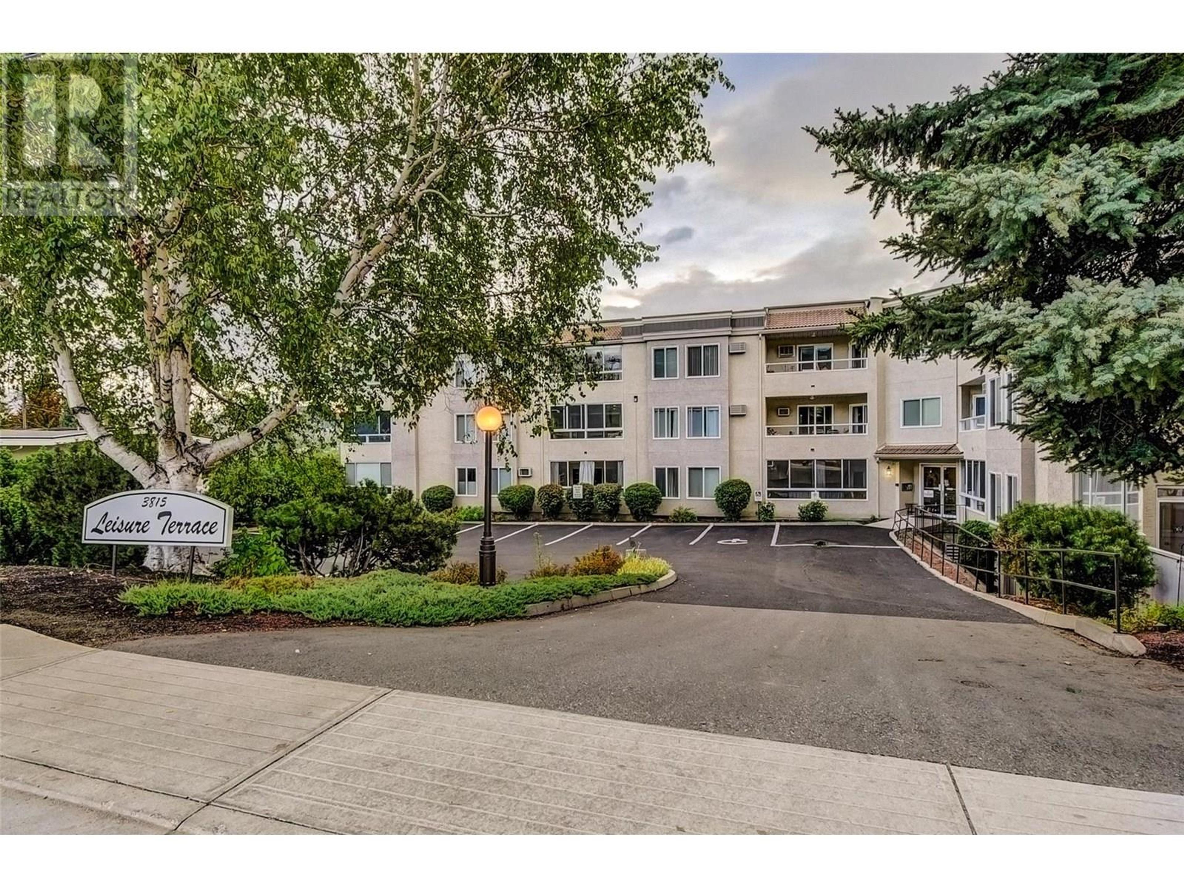 3815 Brown Road, West Kelowna - Exteriors - Full Complex View - Photo 7