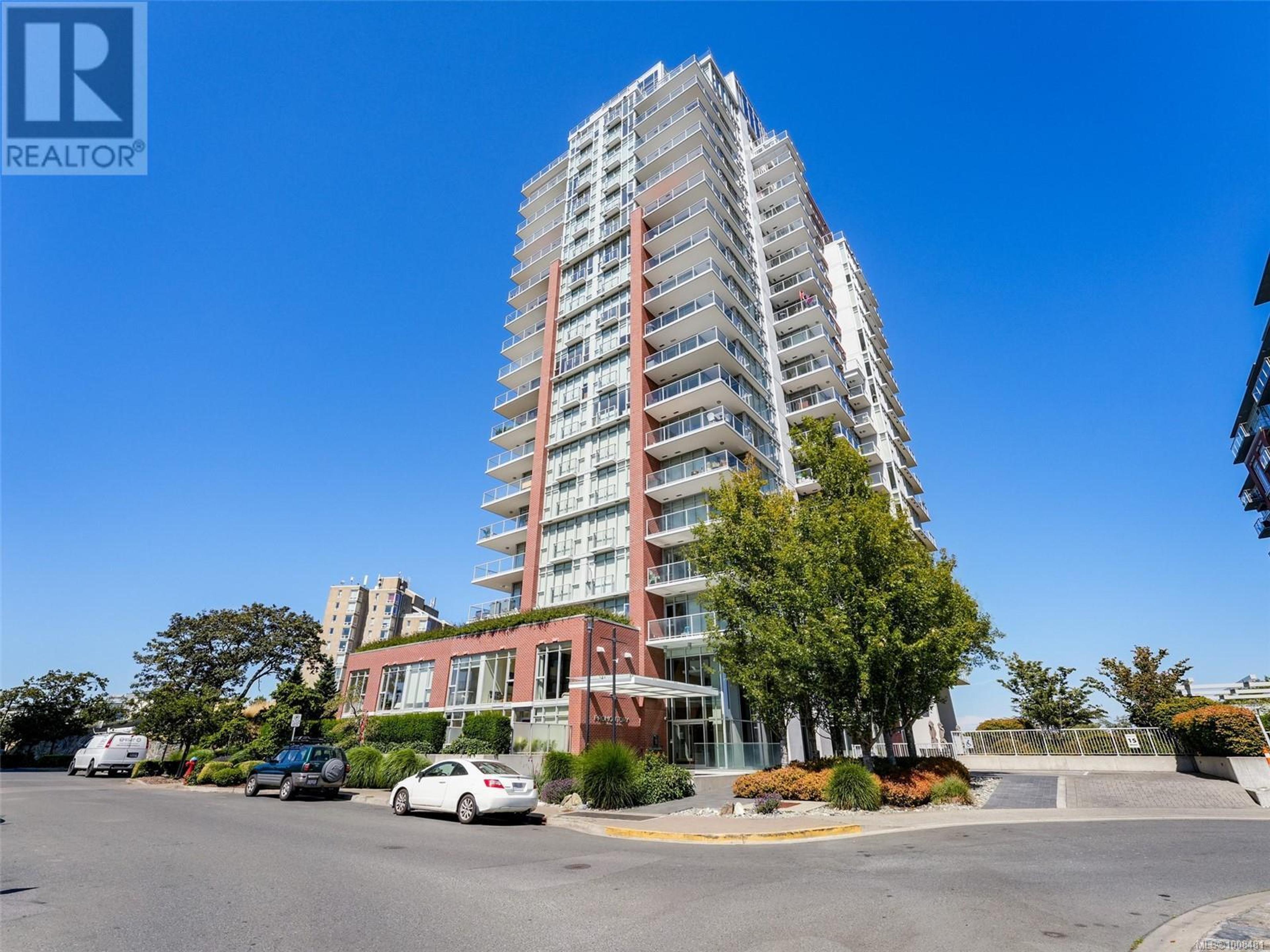 83 Saghalie Rd, Victoria - Exteriors - Photo 1