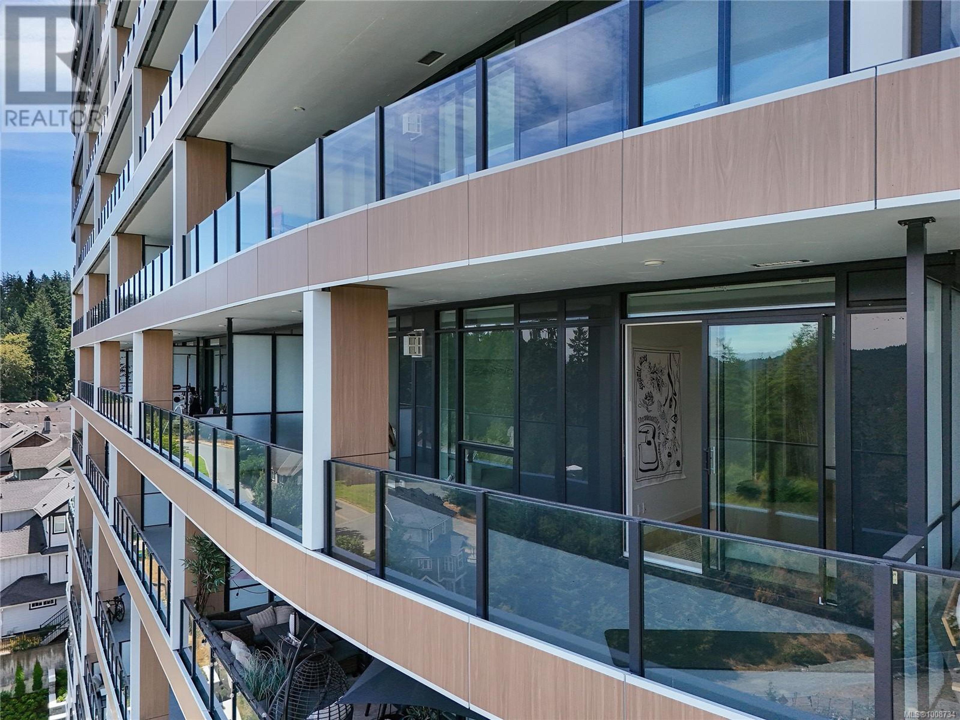 2000 Hannington Rd, Langford - Exteriors - Photo 3