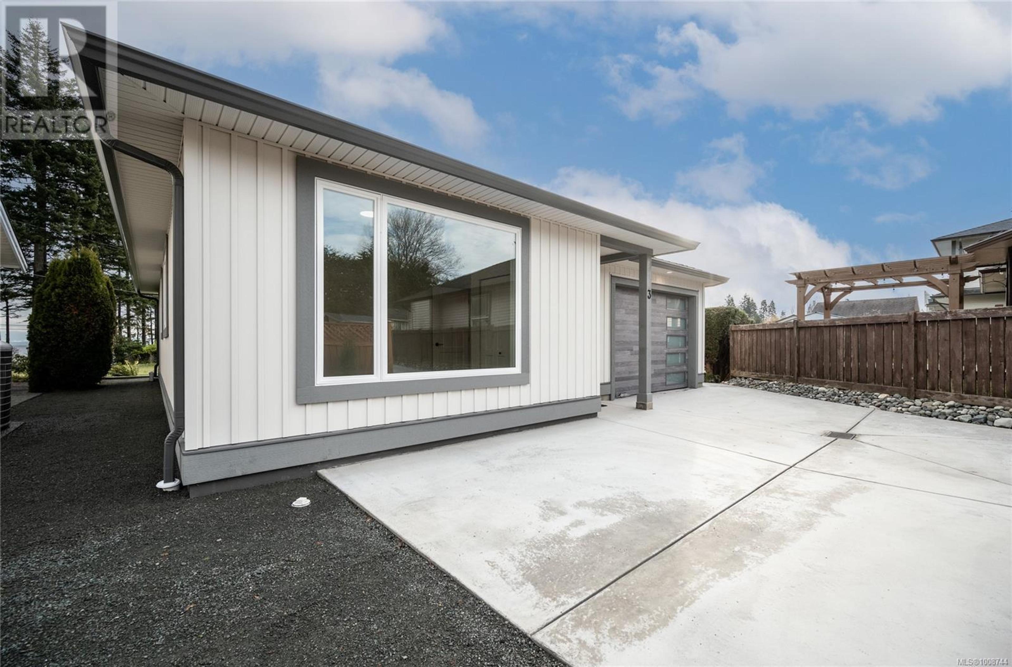 91 Dahl Rd, Campbell River - Exteriors - Photo 2