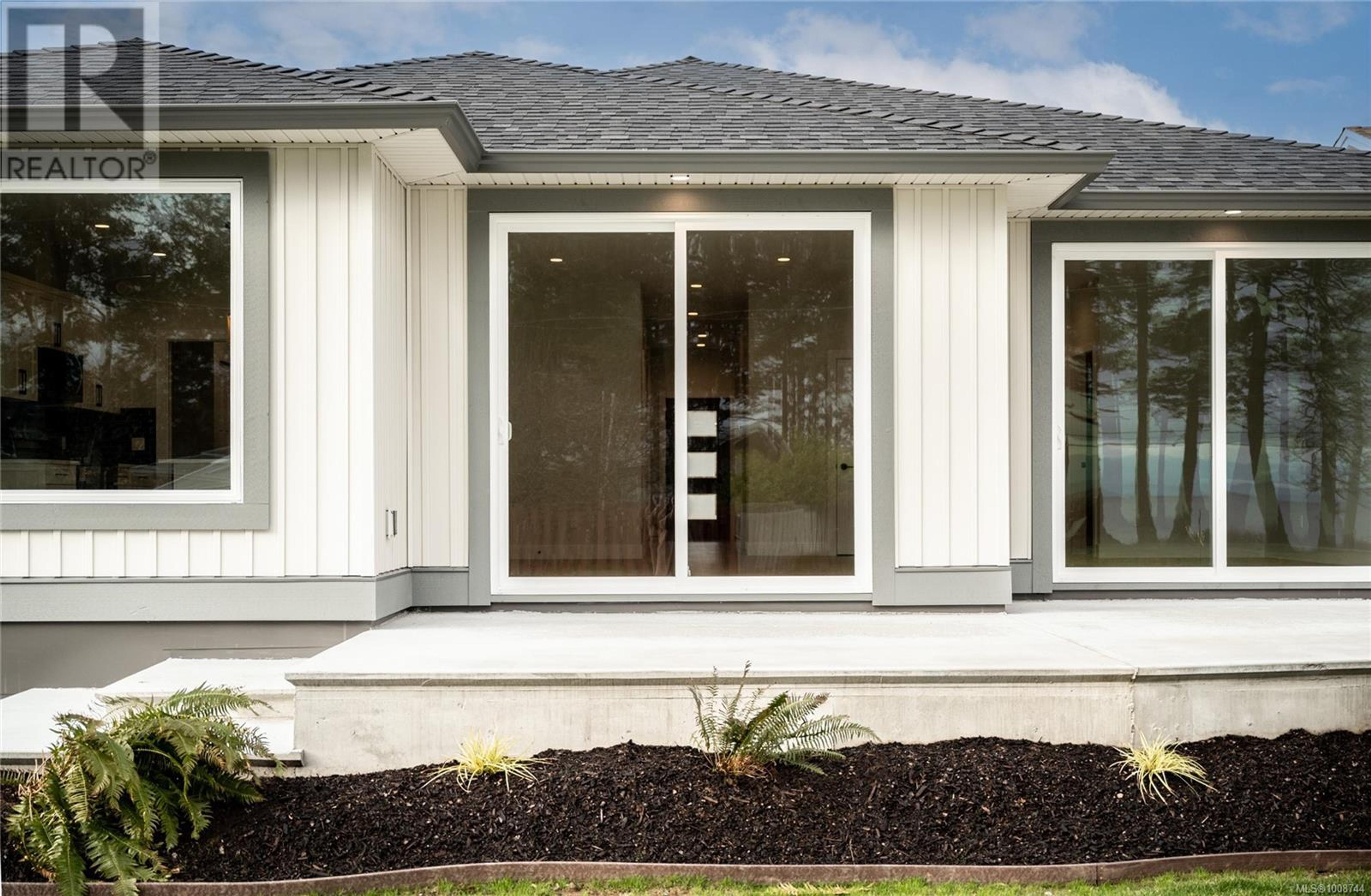 91 Dahl Rd, Campbell River - Exteriors - Photo 8