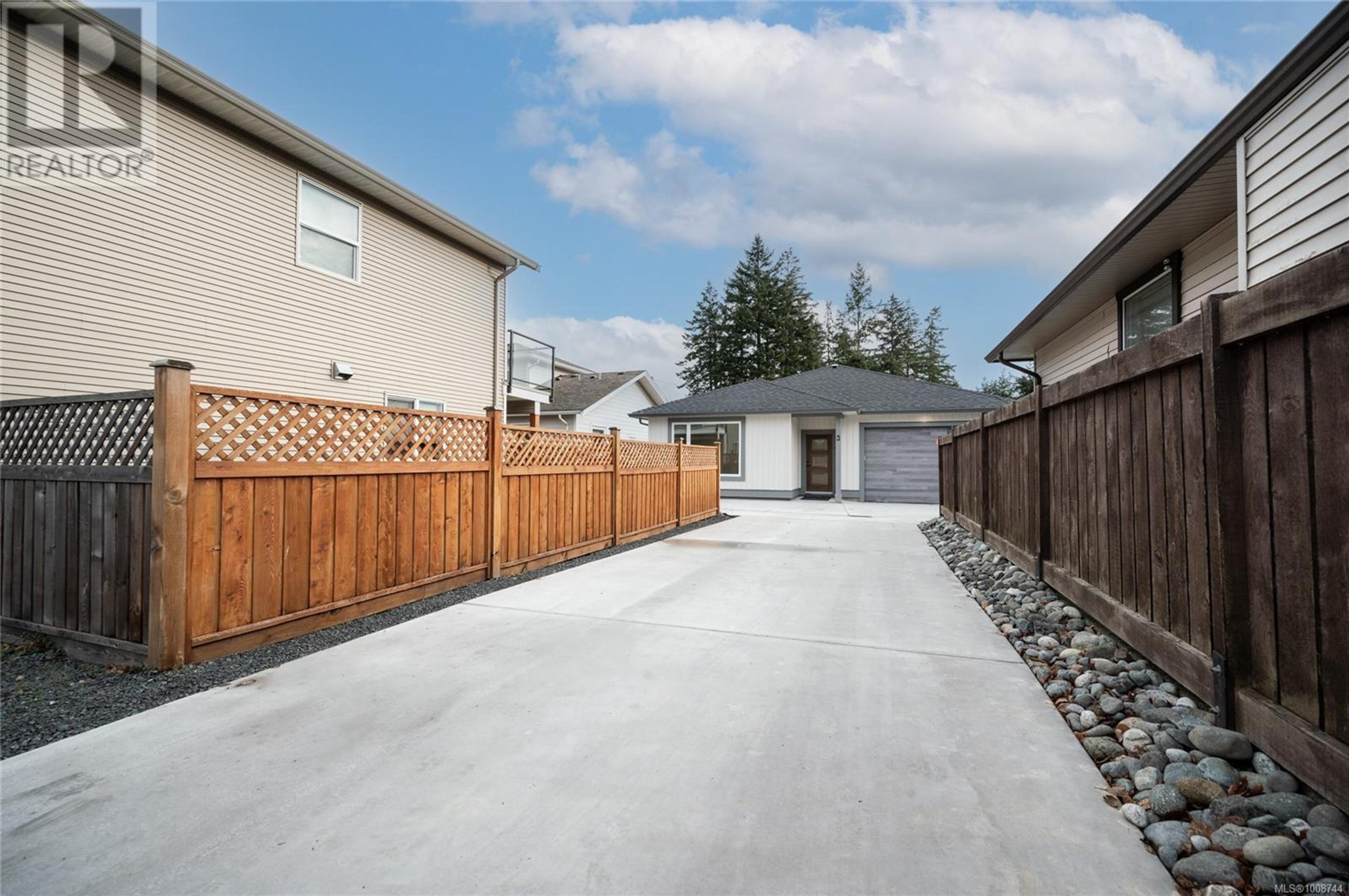 91 Dahl Rd, Campbell River - Exteriors - Photo 9