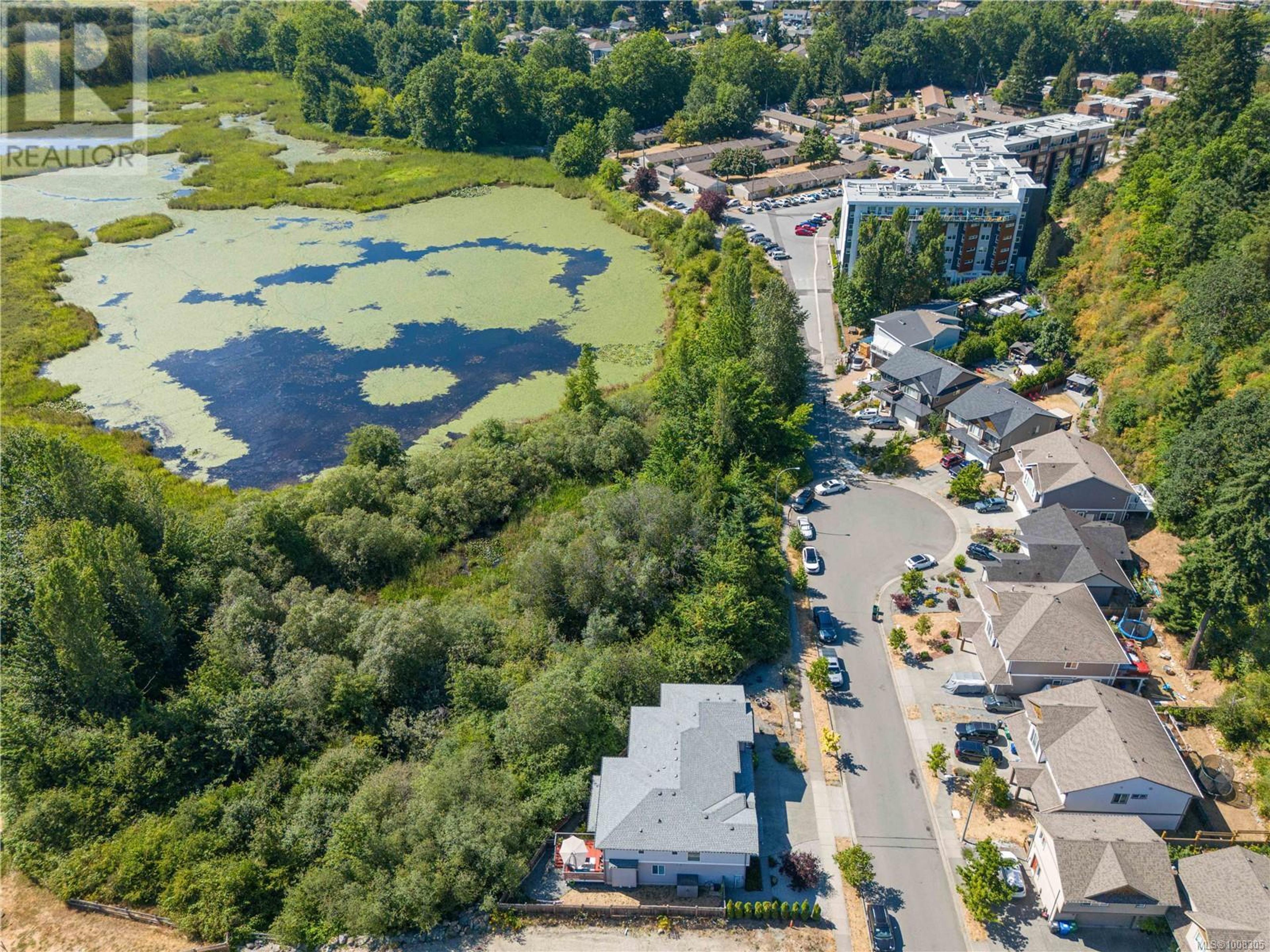 495 Menzies Ridge Dr, Nanaimo - Exteriors - Full Complex View, Drone/Aerial View - Photo 10