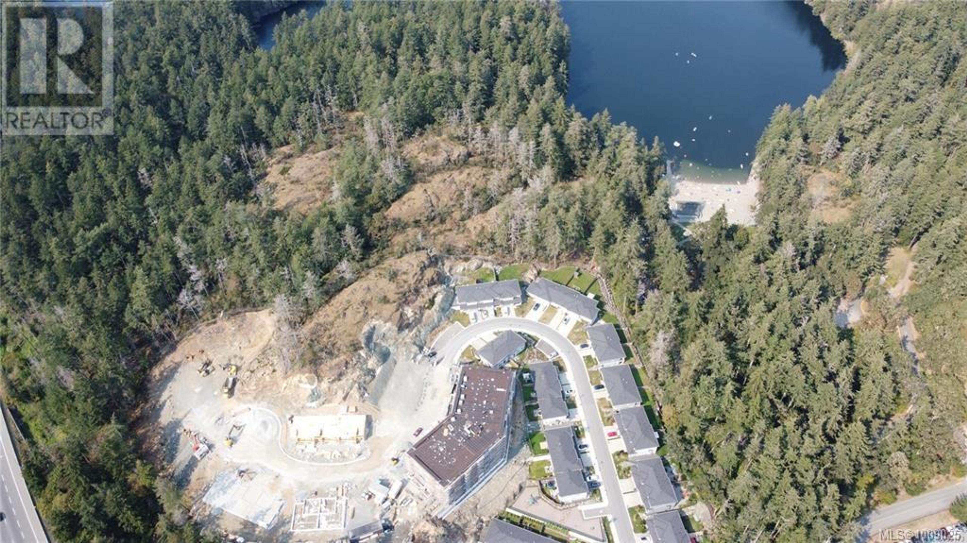 2000 West Park Lane, View Royal - Exteriors - Full Complex View, Drone/Aerial View - Photo 11