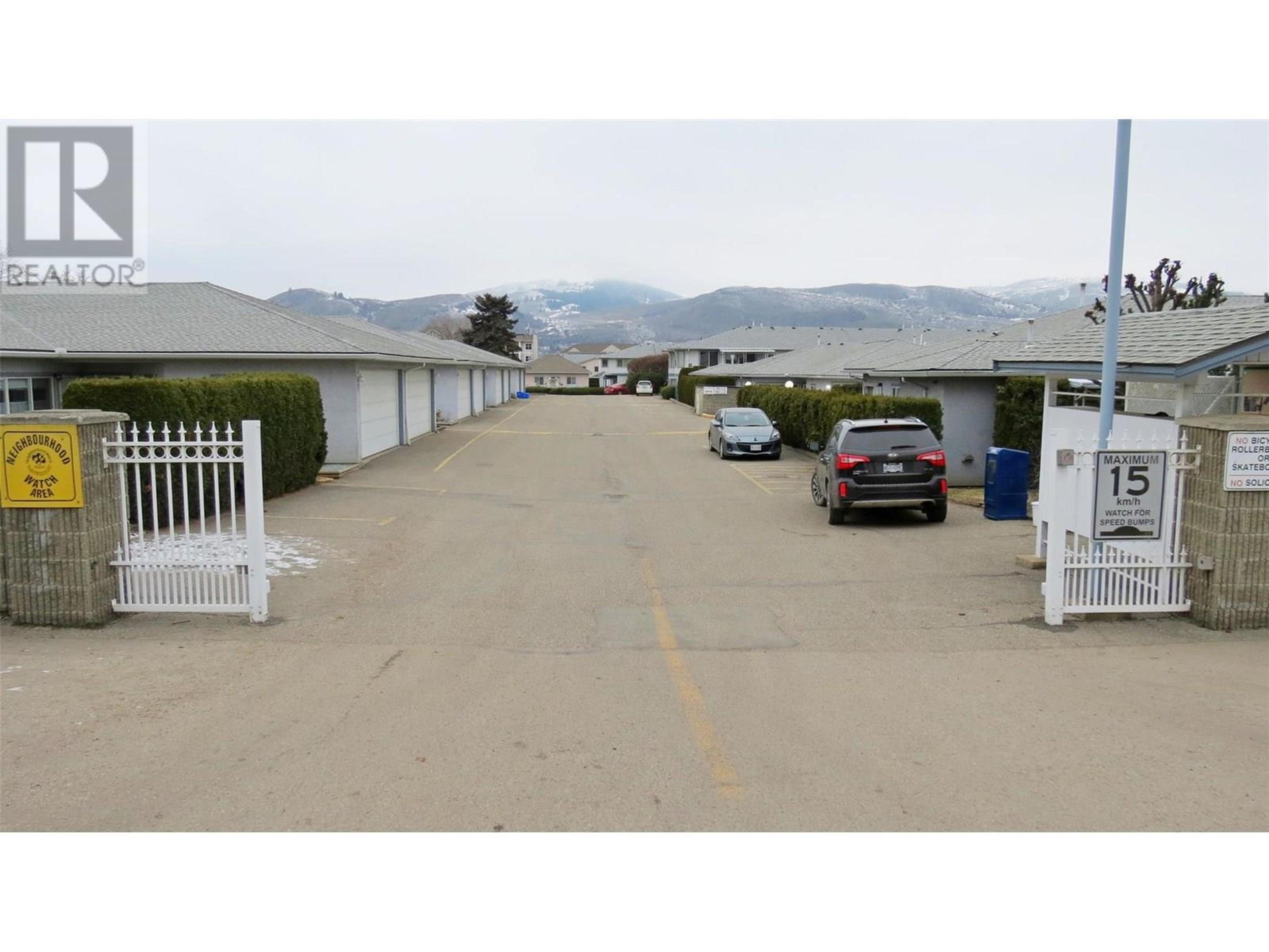 4740 20th Street, Vernon - Exteriors - Full Complex View - Photo 2