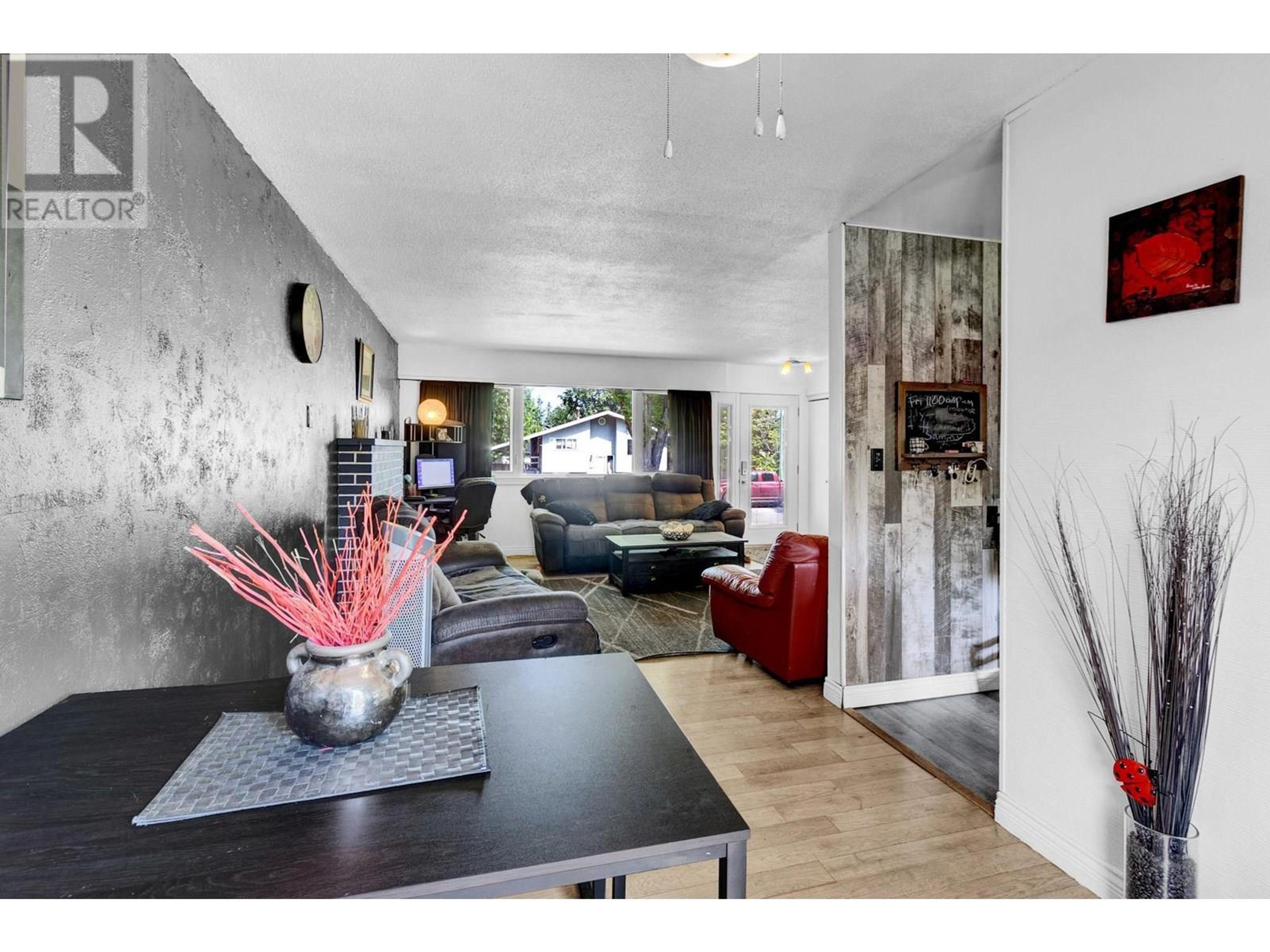 169 AITKEN CRESCENT - Image 4