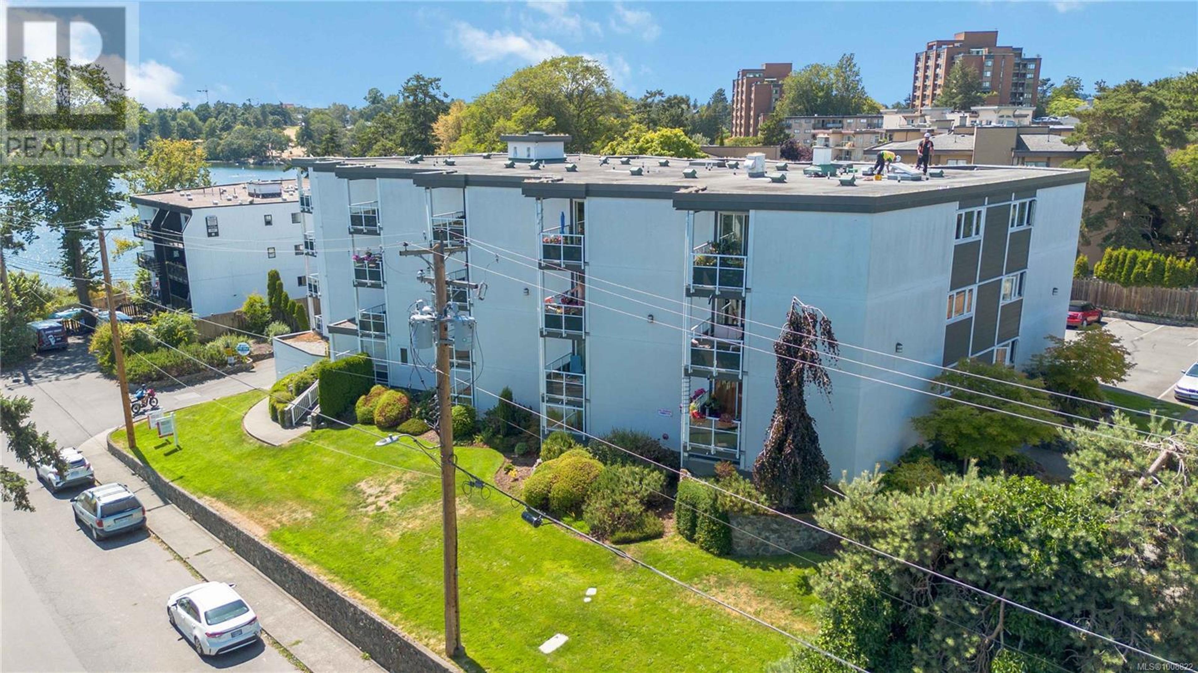 2930 Washington Ave, Victoria - Exteriors - Full Complex View, Drone/Aerial View - Photo 6