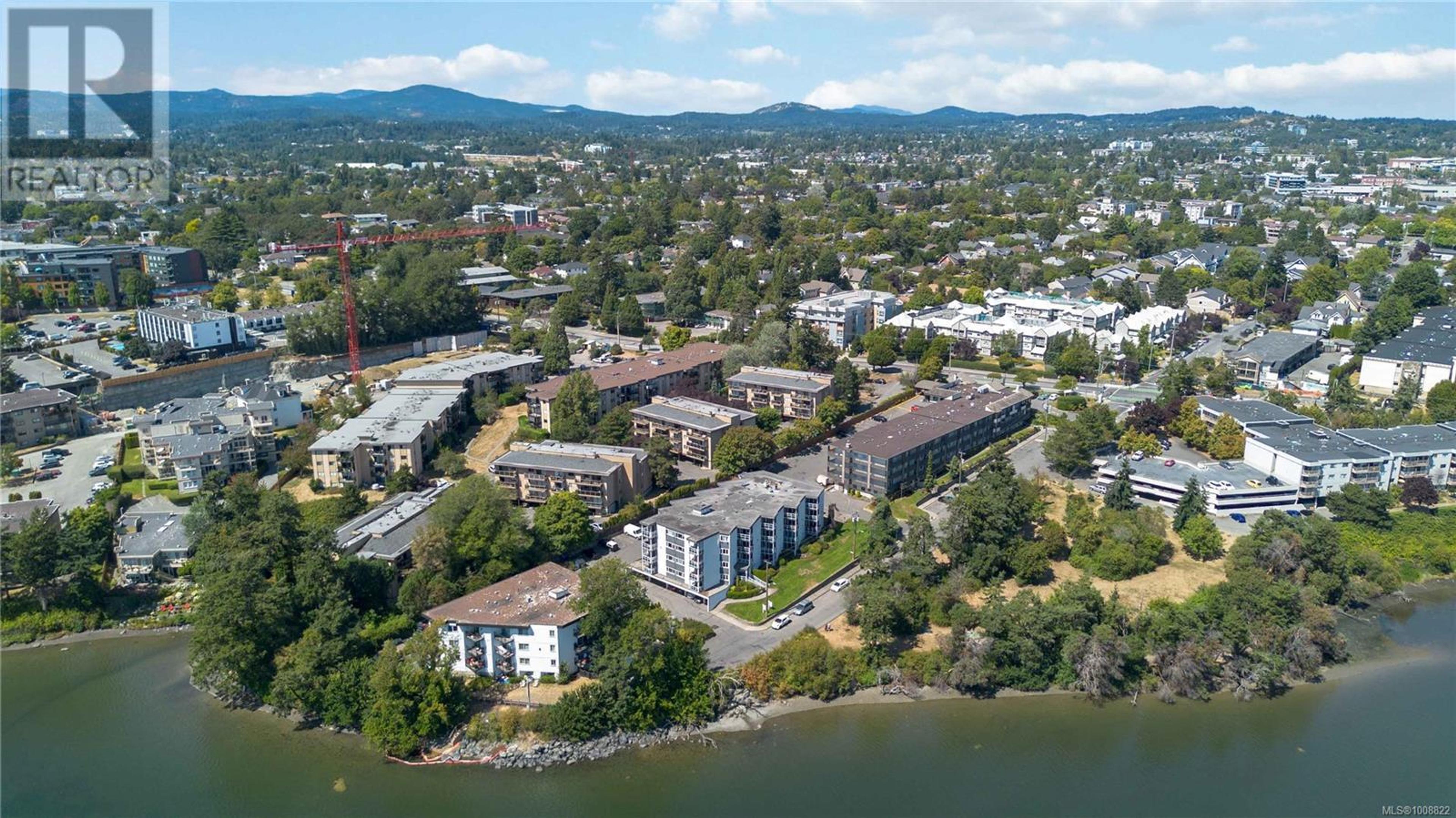 2930 Washington Ave, Victoria - Exteriors - Full Complex View, Drone/Aerial View - Photo 10