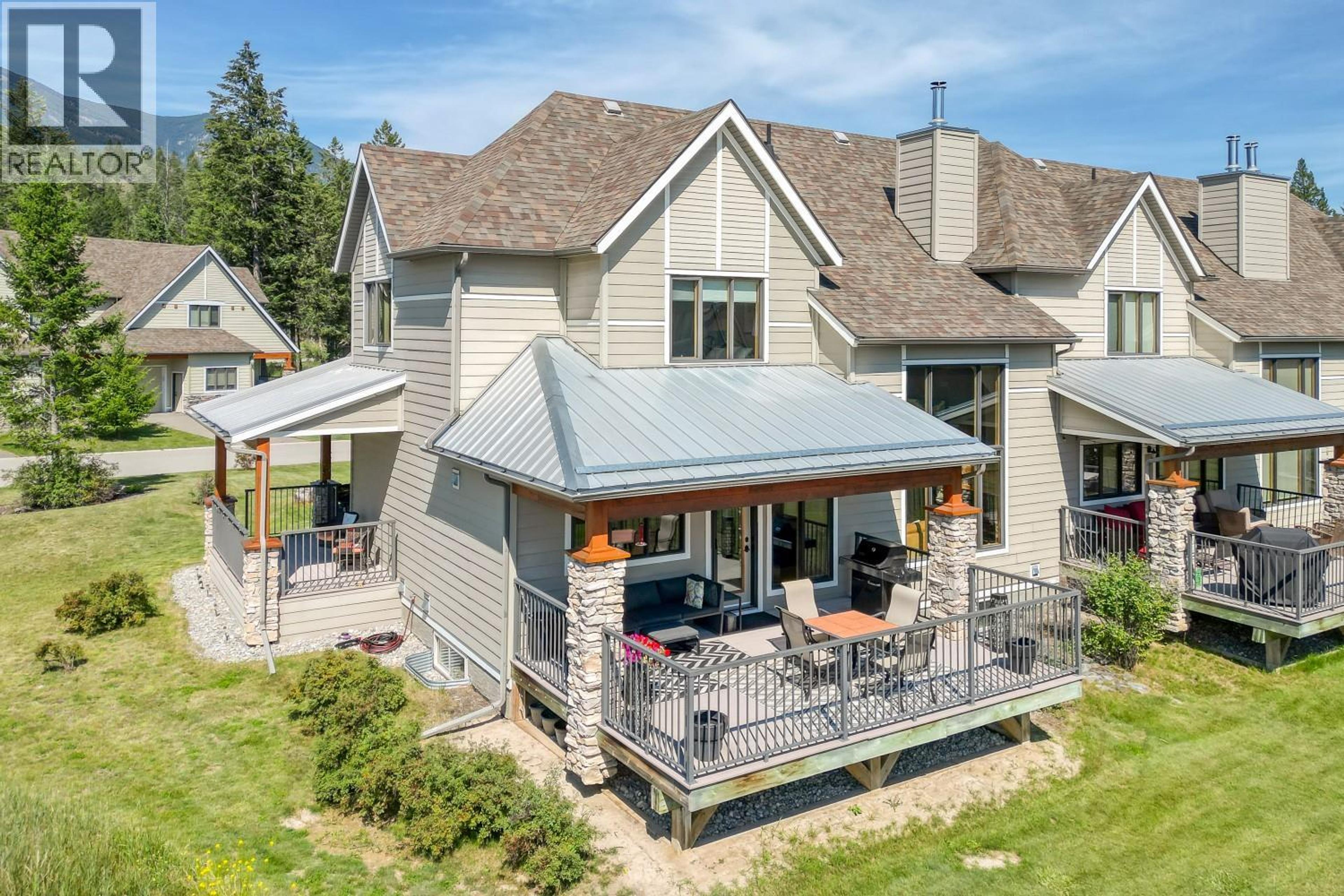 6800 COLUMBIA LAKE Road, Fairmont Hot Springs - Exteriors - Full Complex View, Drone/Aerial View - Photo 3