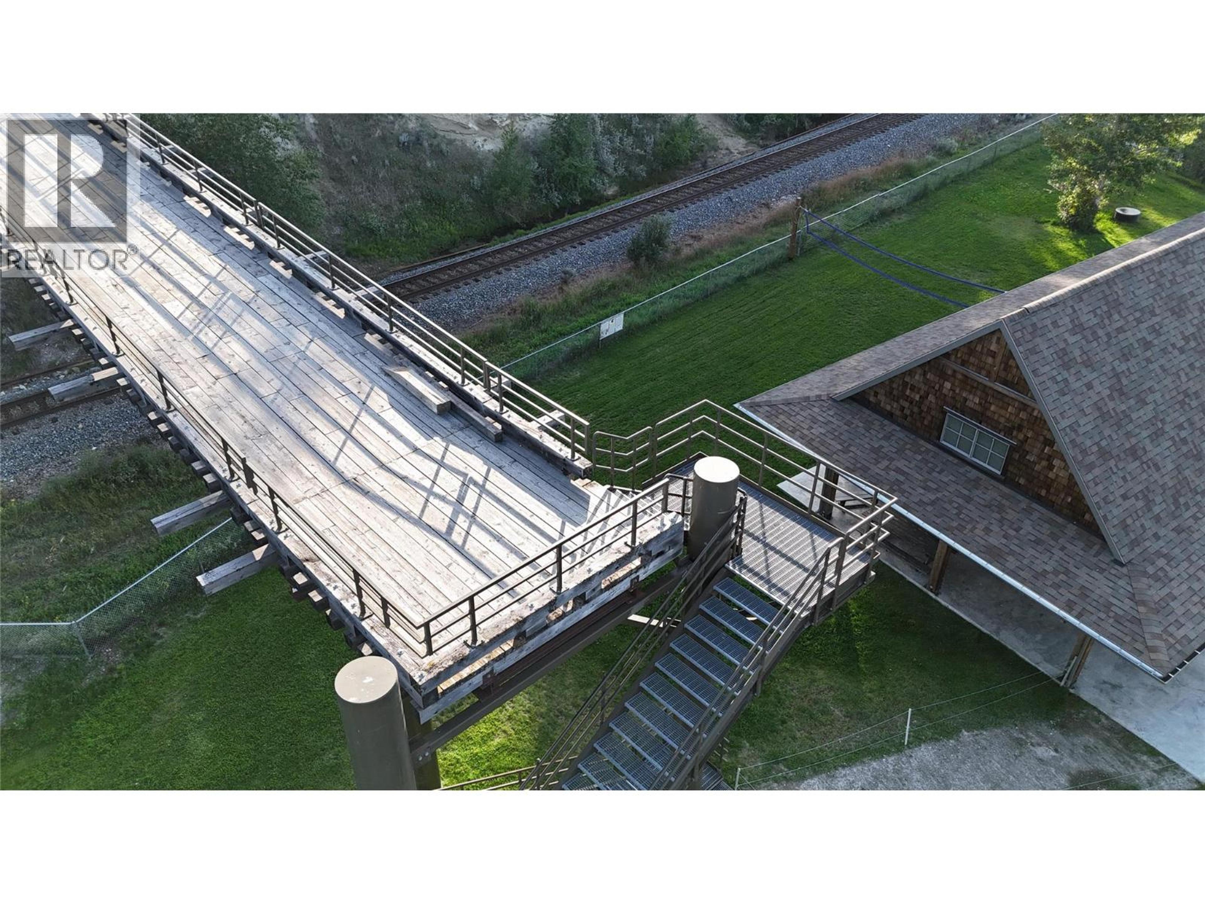 6800 COLUMBIA LAKE Road, Fairmont Hot Springs - Exteriors - Drone/Aerial View - Photo 8