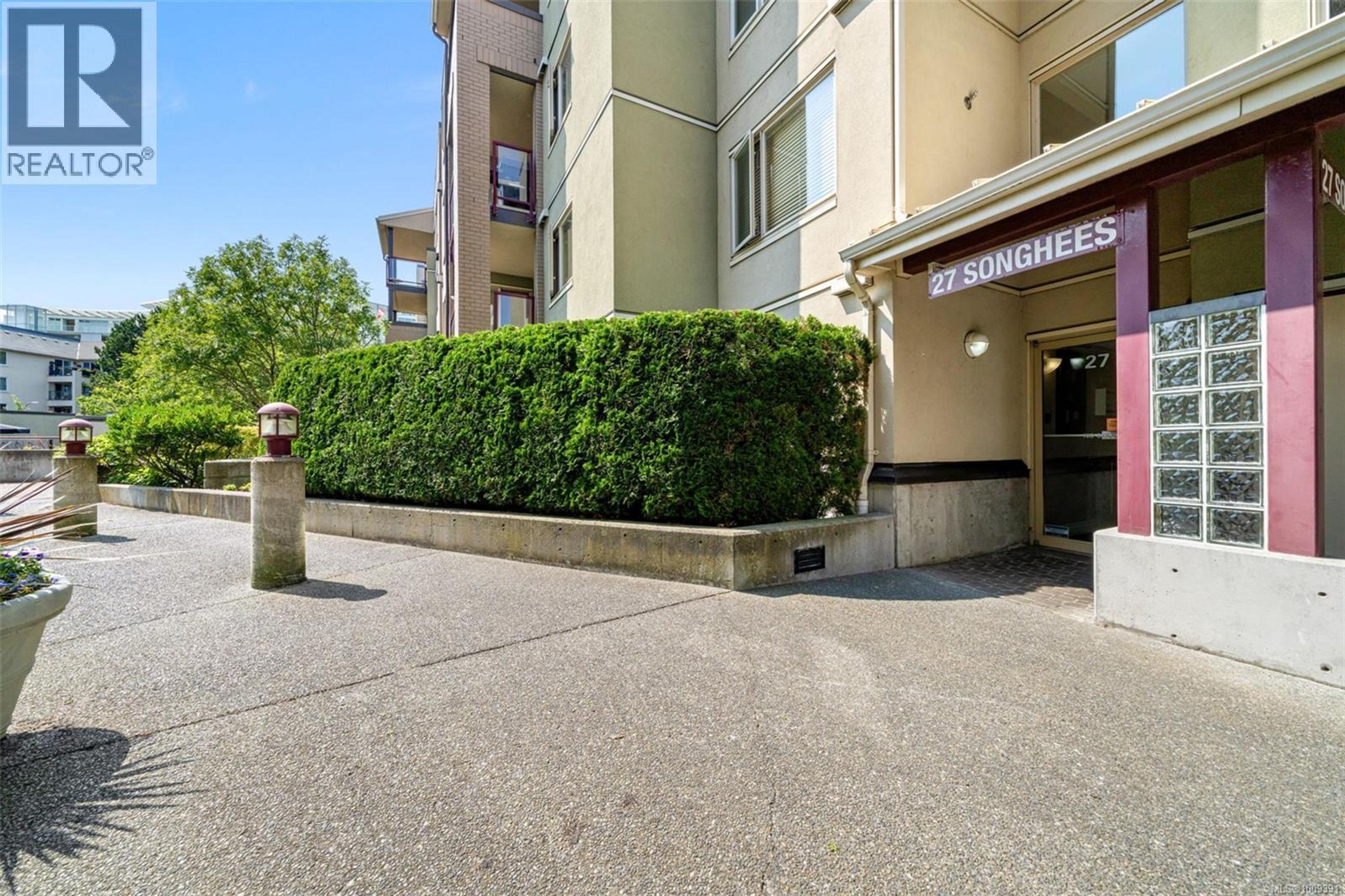 27 Songhees Rd, Victoria - Exteriors - Photo 1