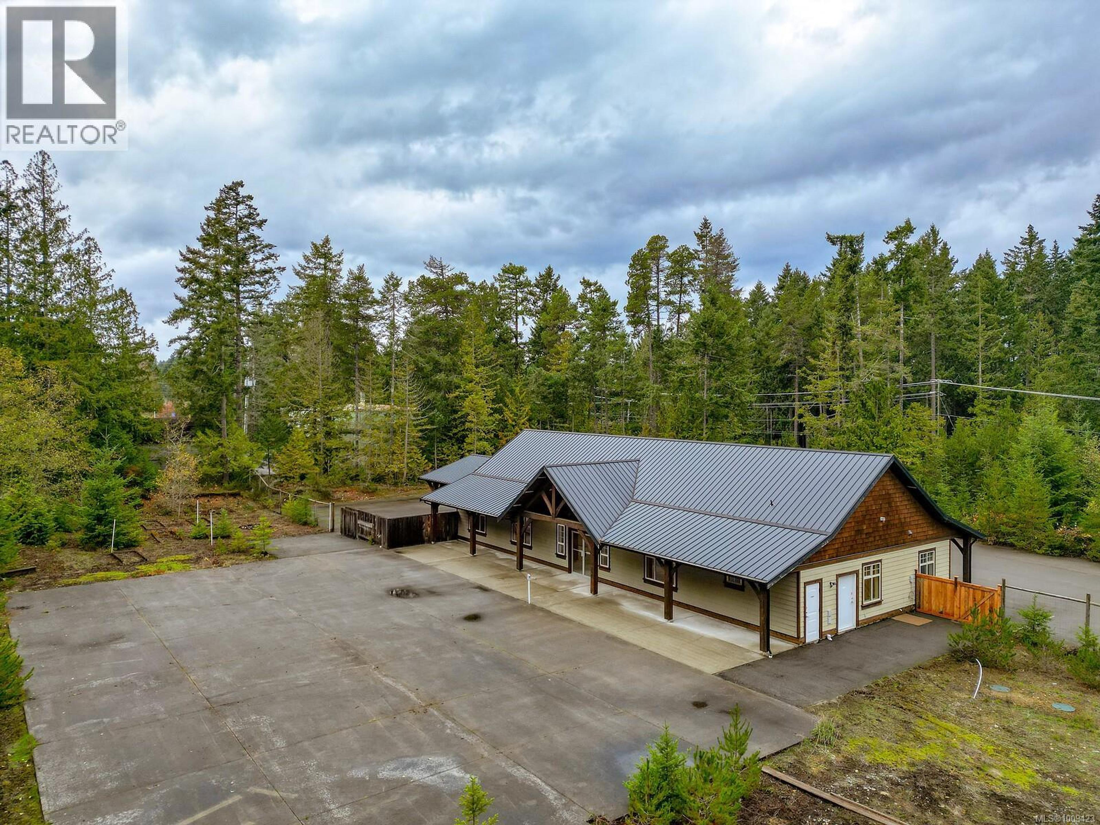 230 Rupert Rd E, Qualicum Beach - Exteriors - Drone/Aerial View - Photo 9