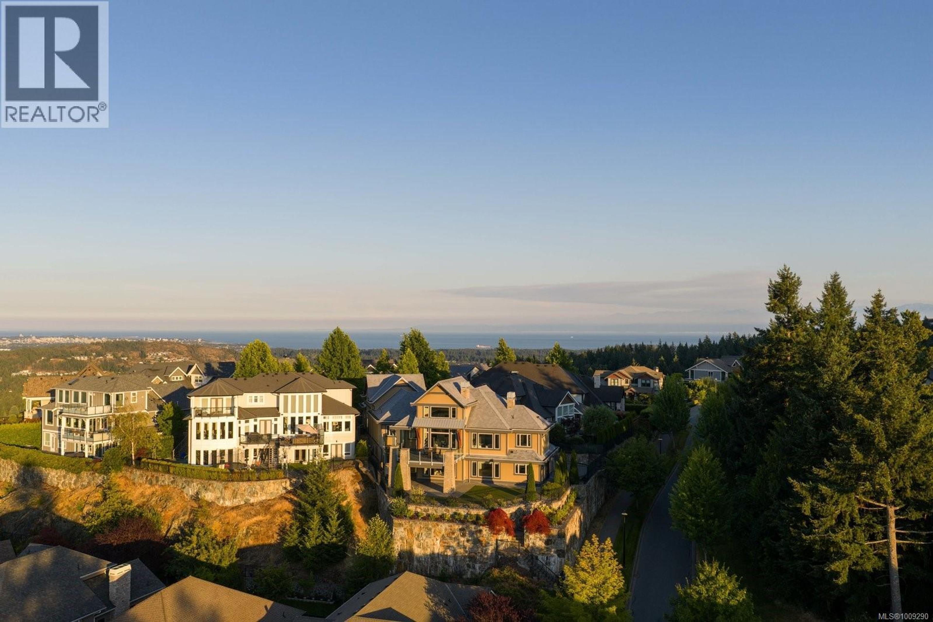 1098 Bearspaw Plat, Langford - Exteriors - Full Complex View, Drone/Aerial View - Photo 7