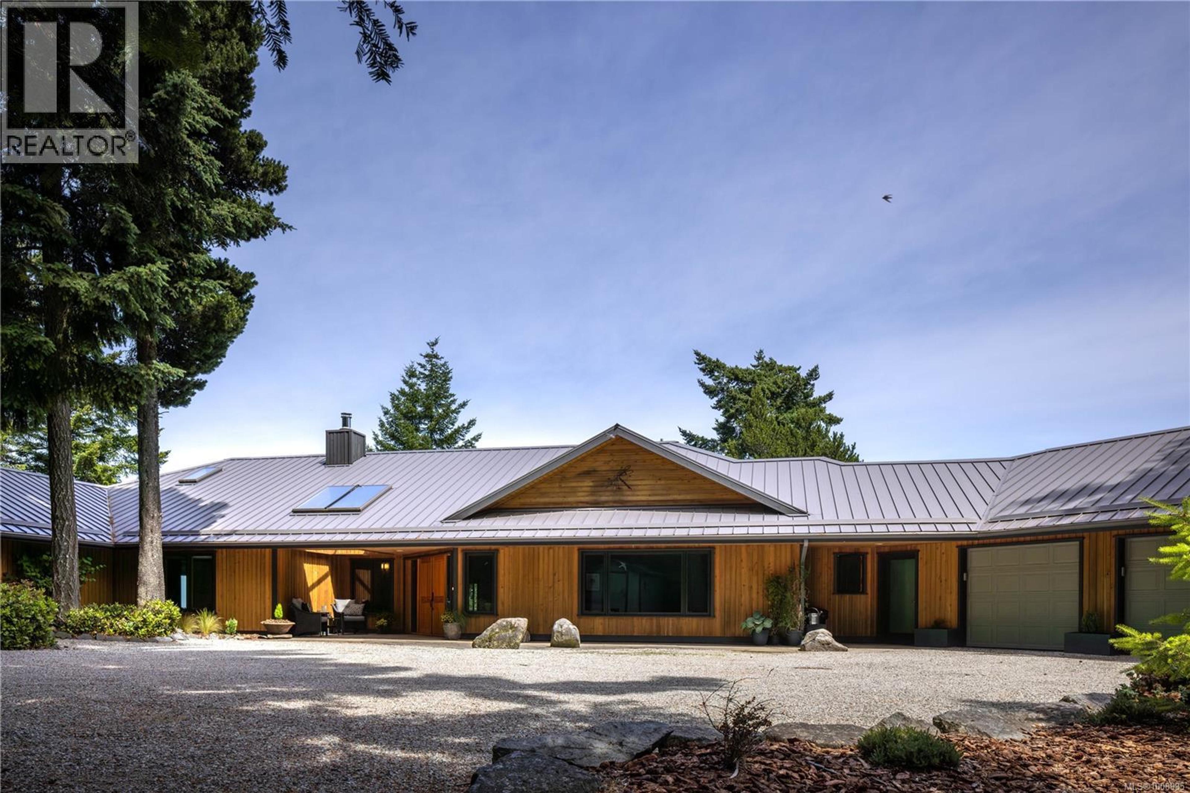 253 Chilton Rd, Salt Spring - Exteriors - Photo 4