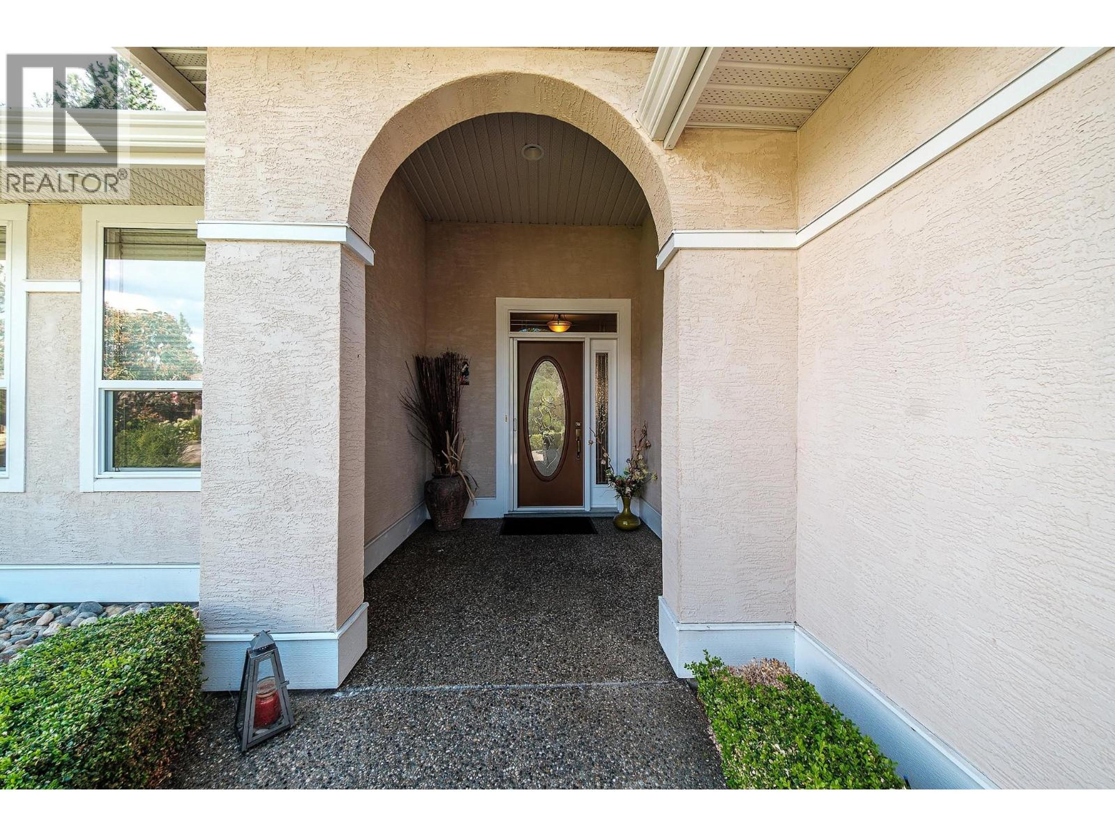 4141 Gallaghers Forest Road S, Kelowna - Exteriors - Photo 2