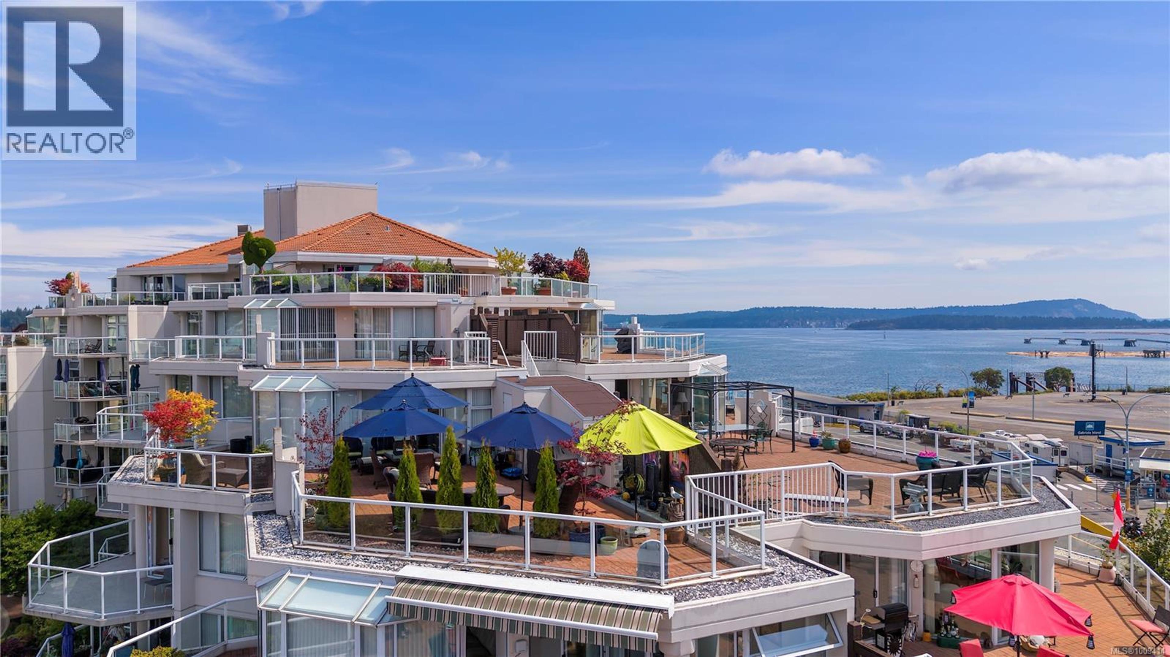 158 Promenade Dr, Nanaimo - Exteriors - Full Complex View - Photo 3