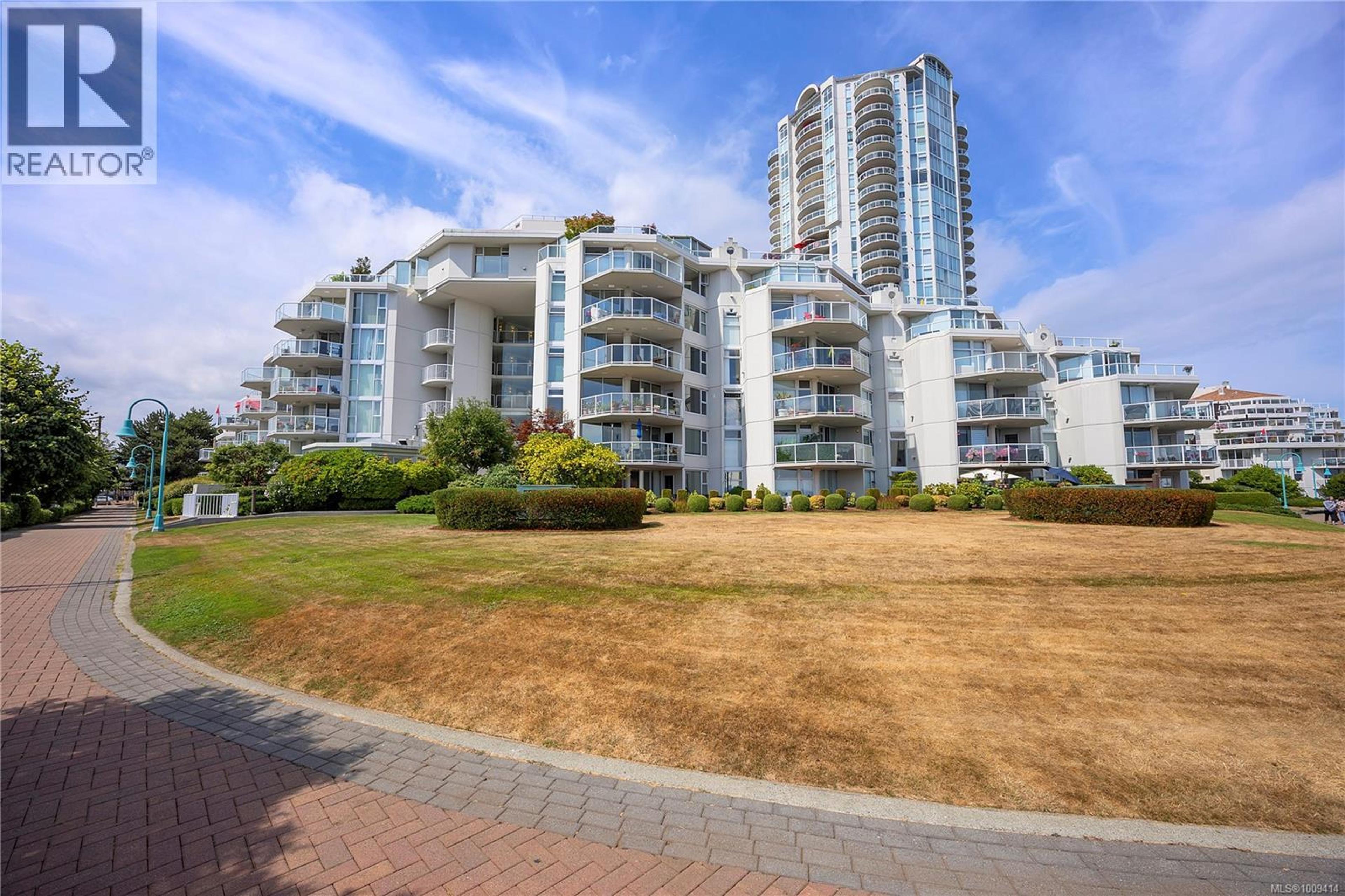 158 Promenade Dr, Nanaimo - Exteriors - Full Complex View - Photo 6