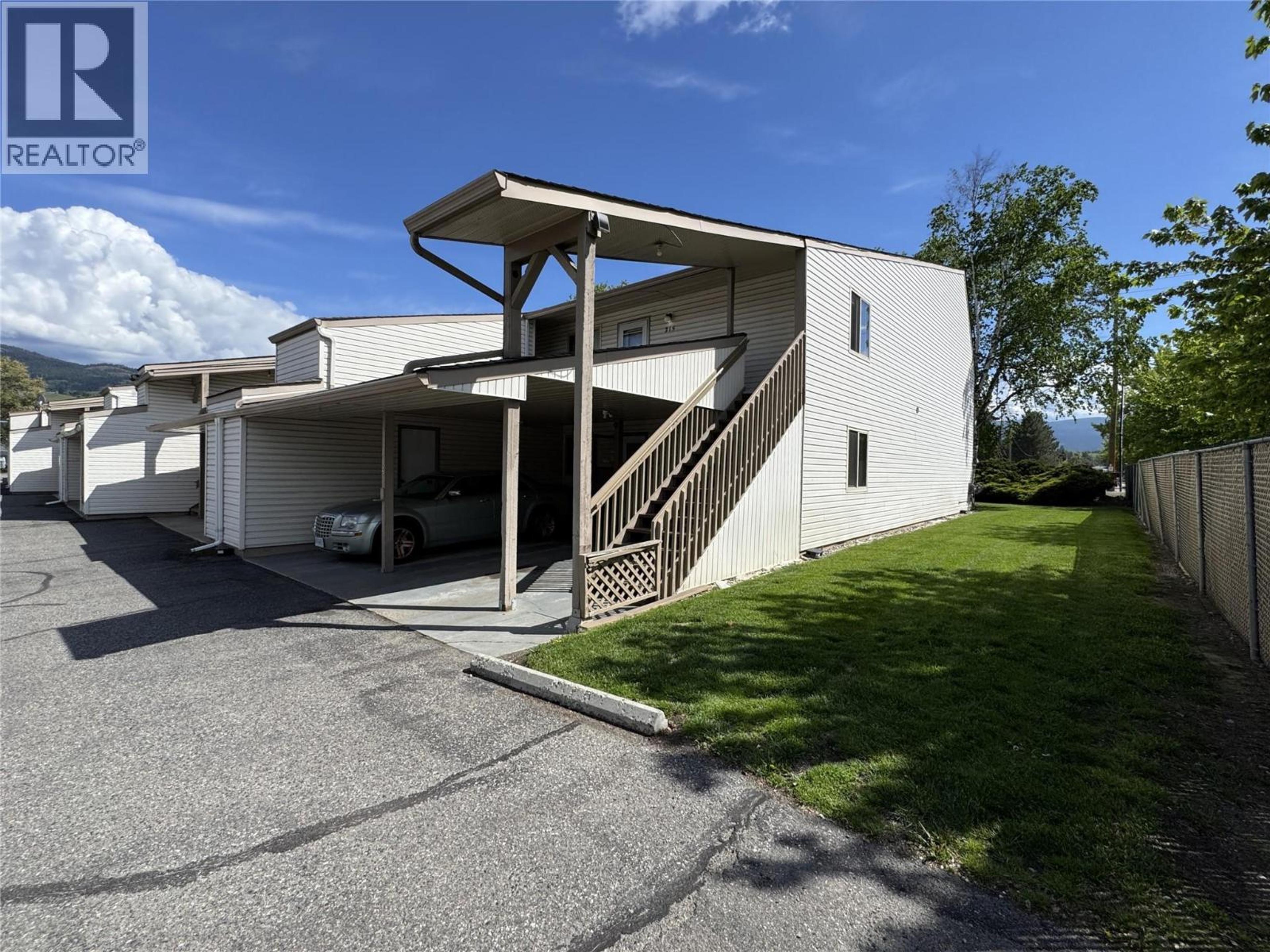 290 Highway 33 E, Kelowna - Exteriors - Full Complex View - Photo 9