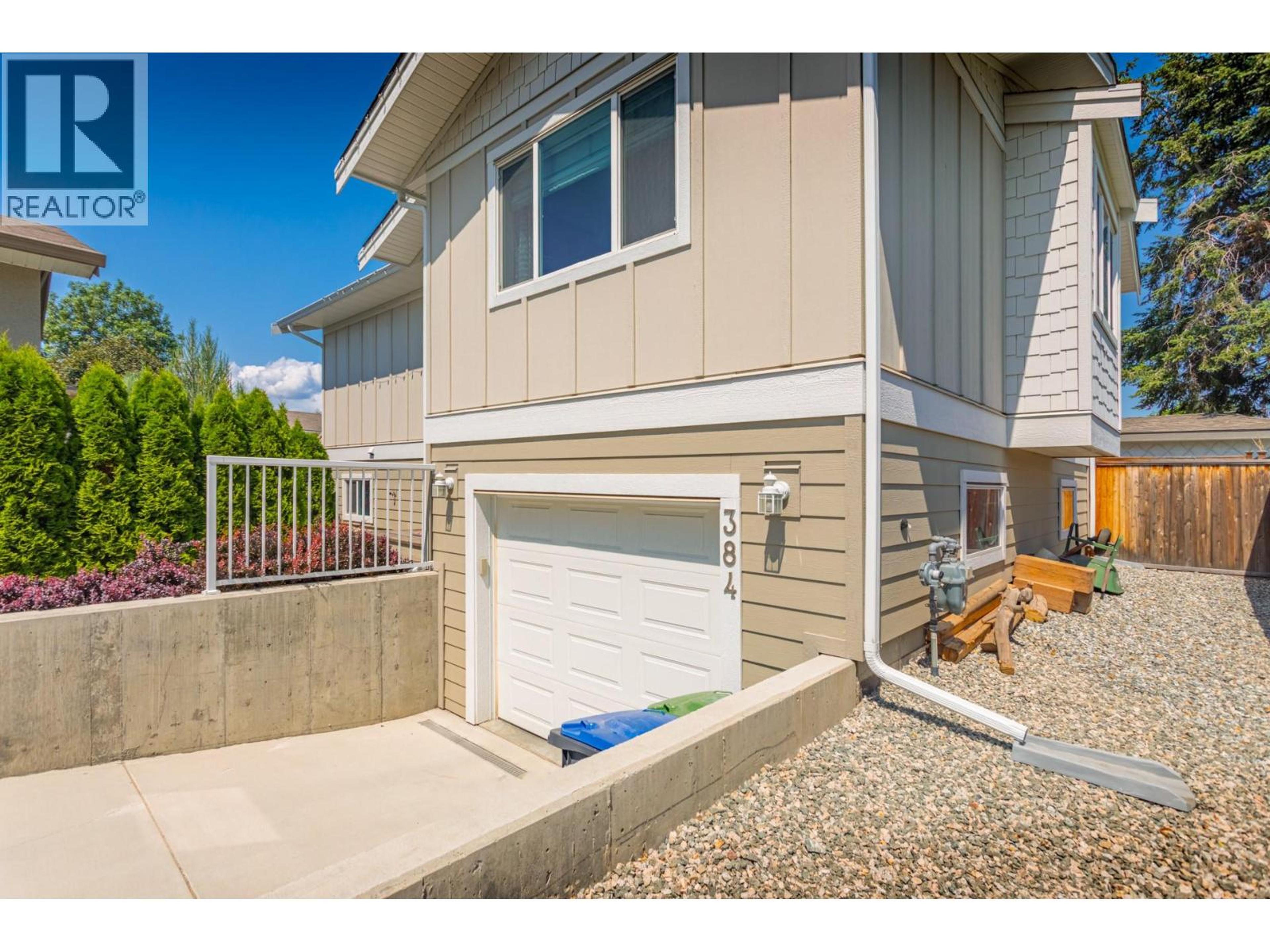 384 Hardie Road, Kelowna - Exteriors - Photo 6