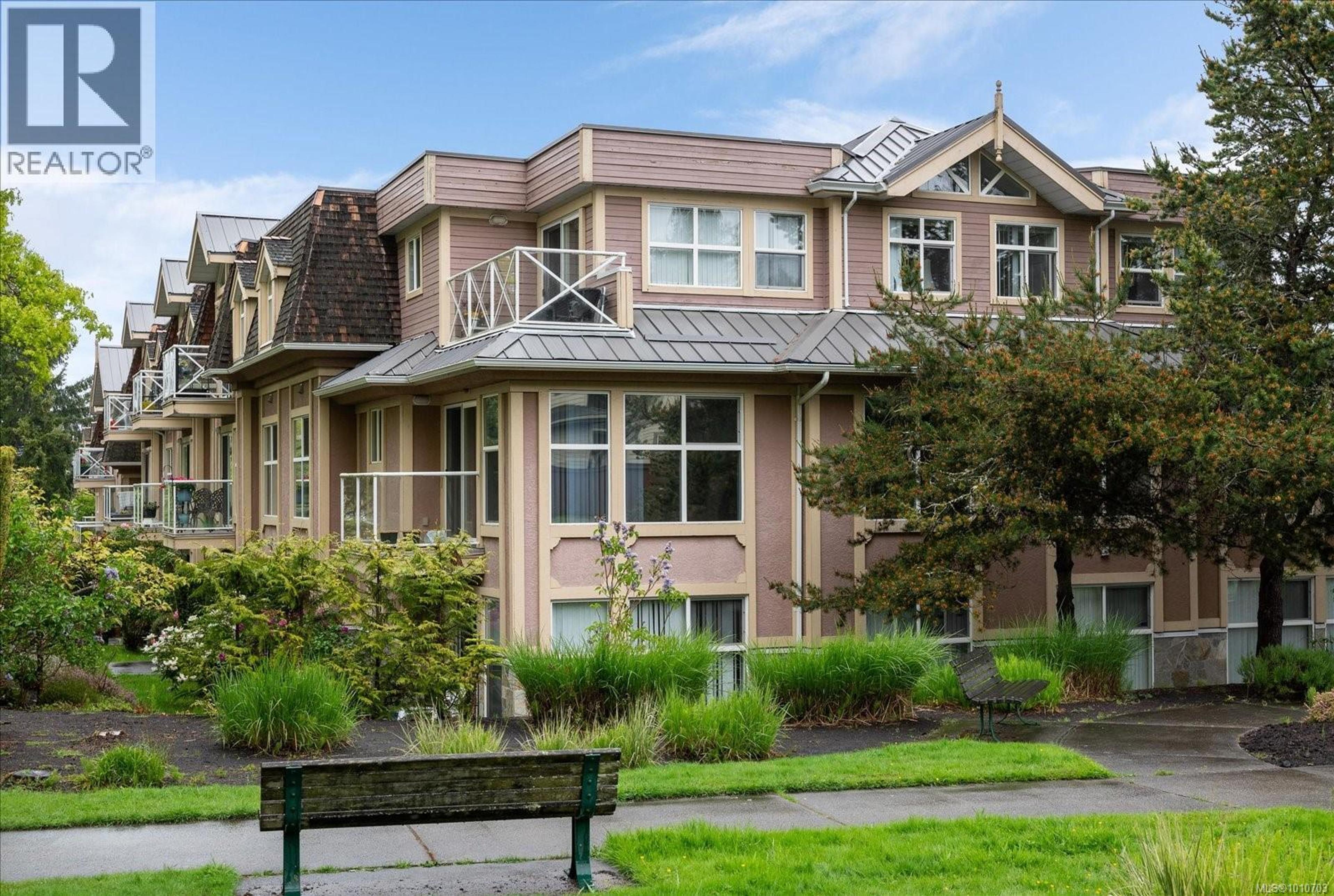 750 Memorial Ave, Qualicum Beach - Exteriors - Full Complex View - Photo 1