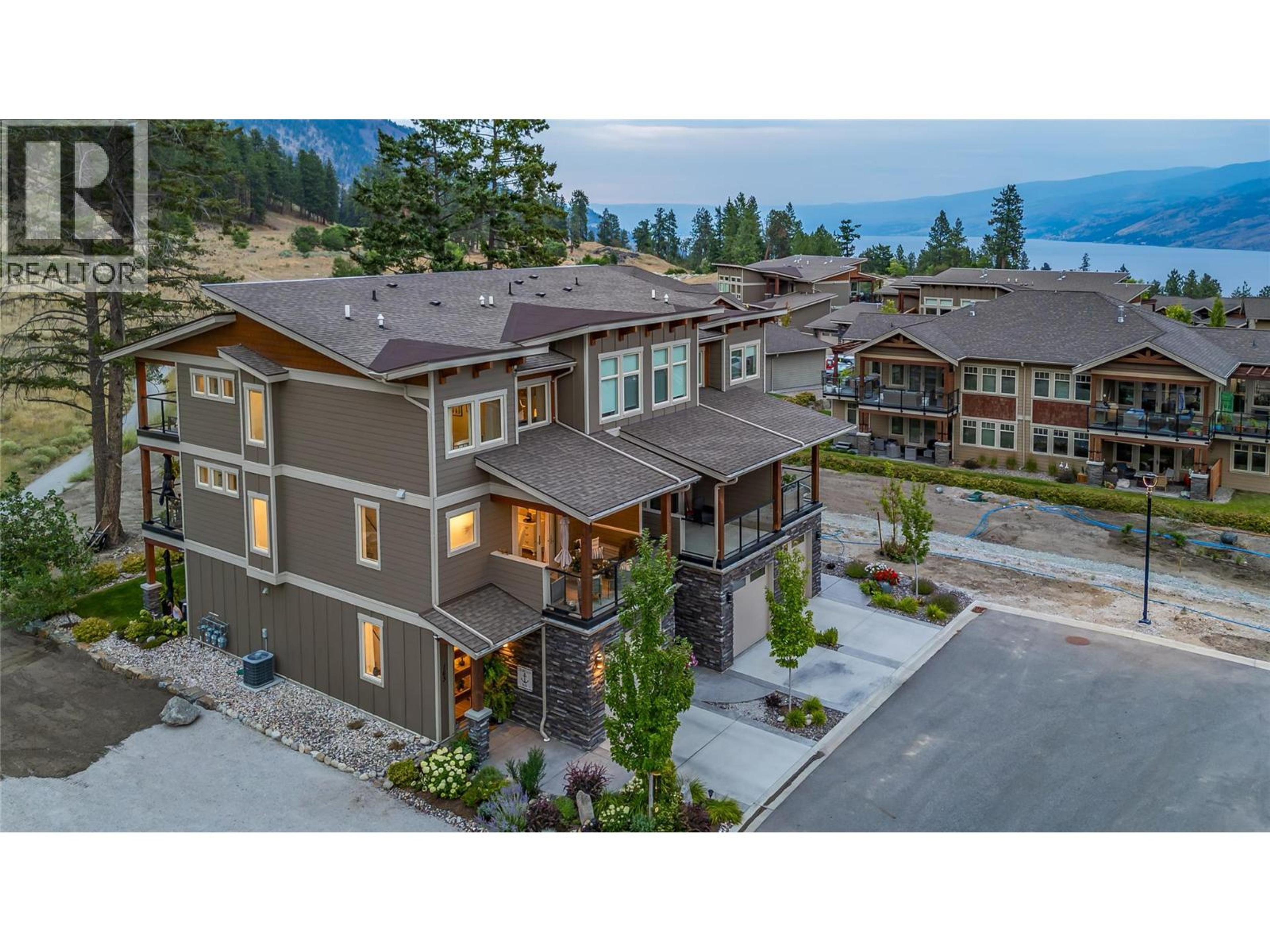 4000 Redstone Crescent, Peachland - Exteriors - Full Complex View, Drone/Aerial View - Photo 19