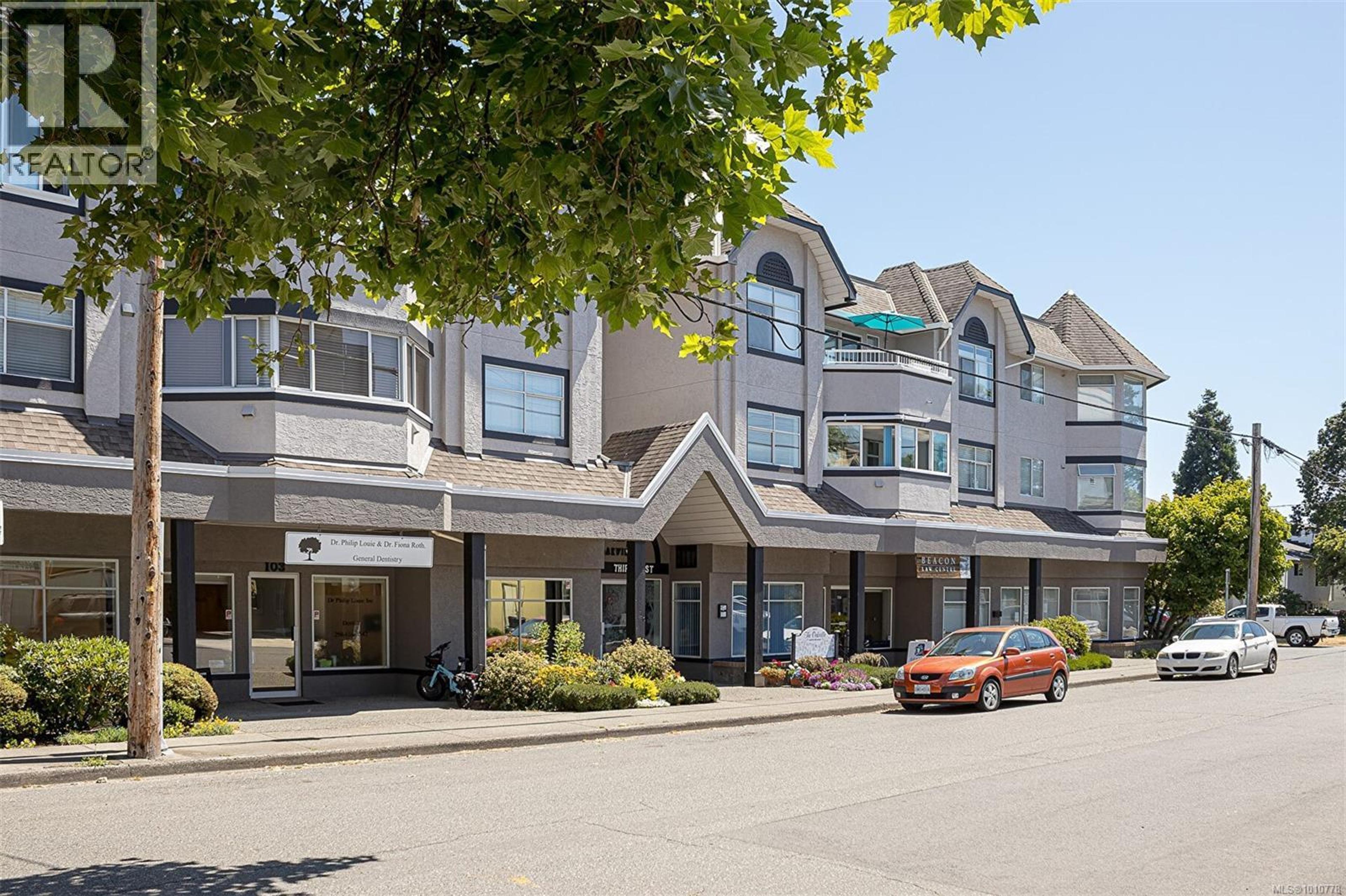 9717 Third St, Sidney - Exteriors - Full Complex View - Photo 3