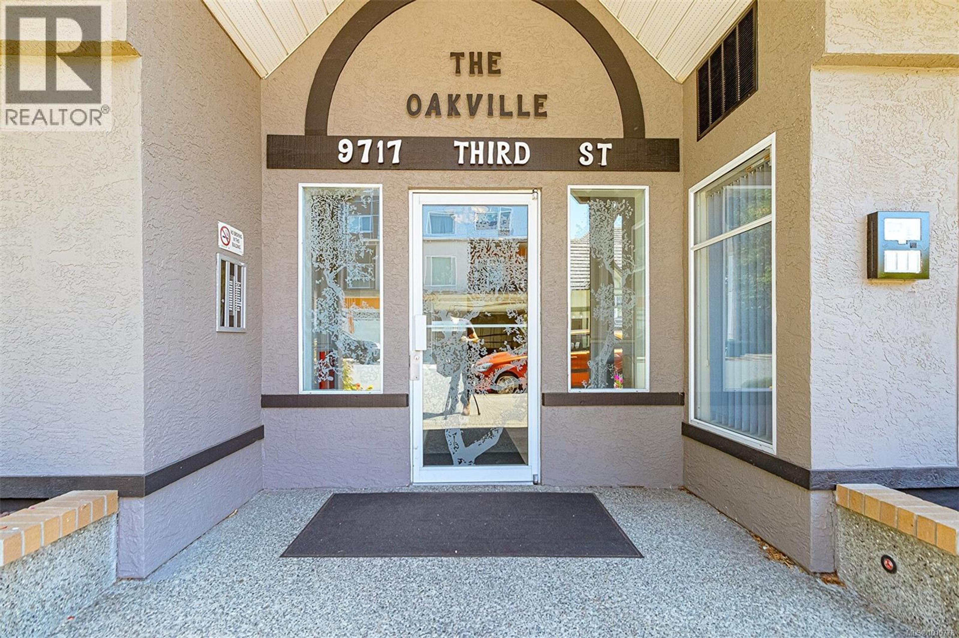 9717 Third St, Sidney - Exteriors - Photo 4