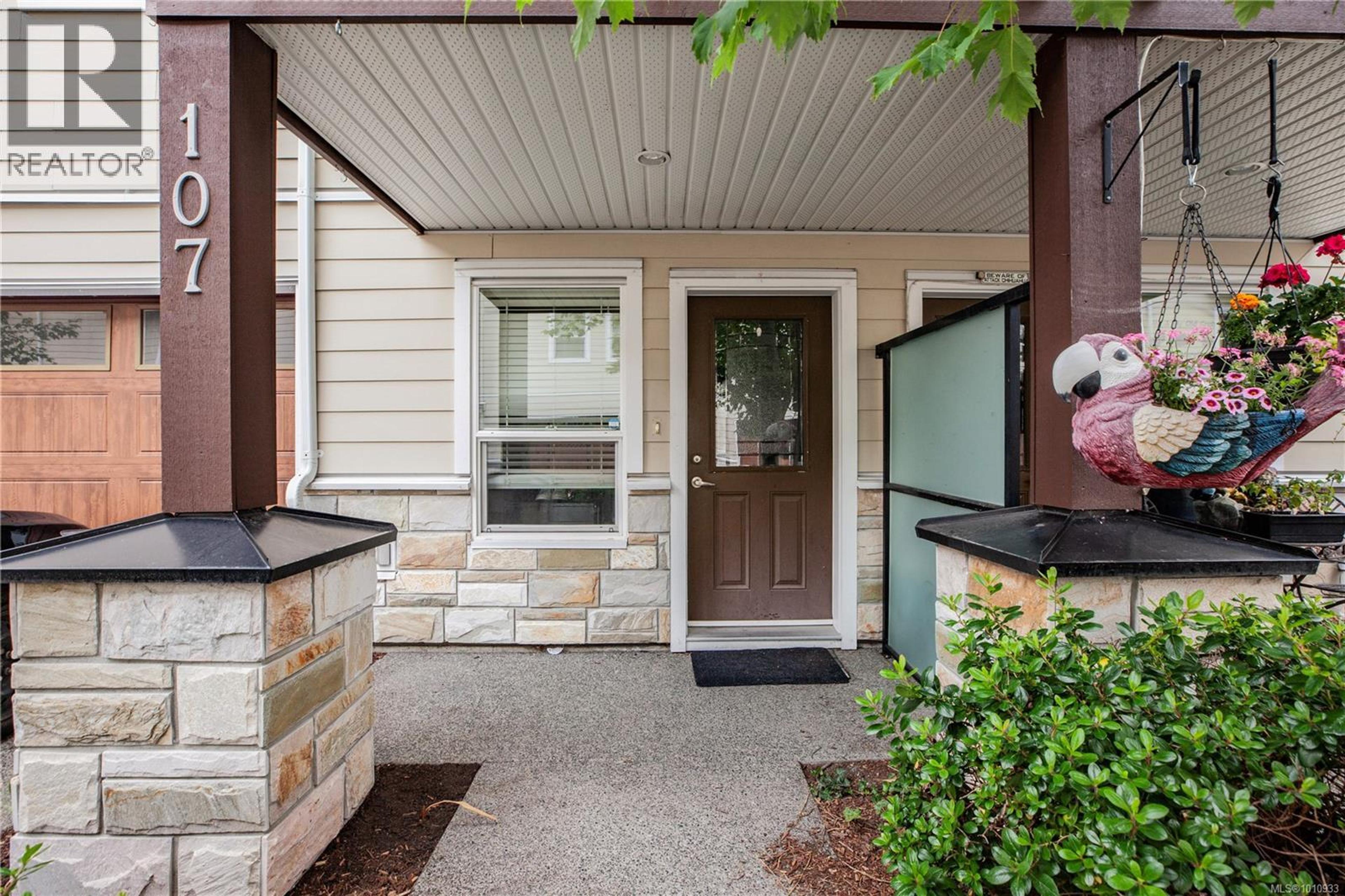 992 Dunford Ave, Langford - Exteriors - Photo 6