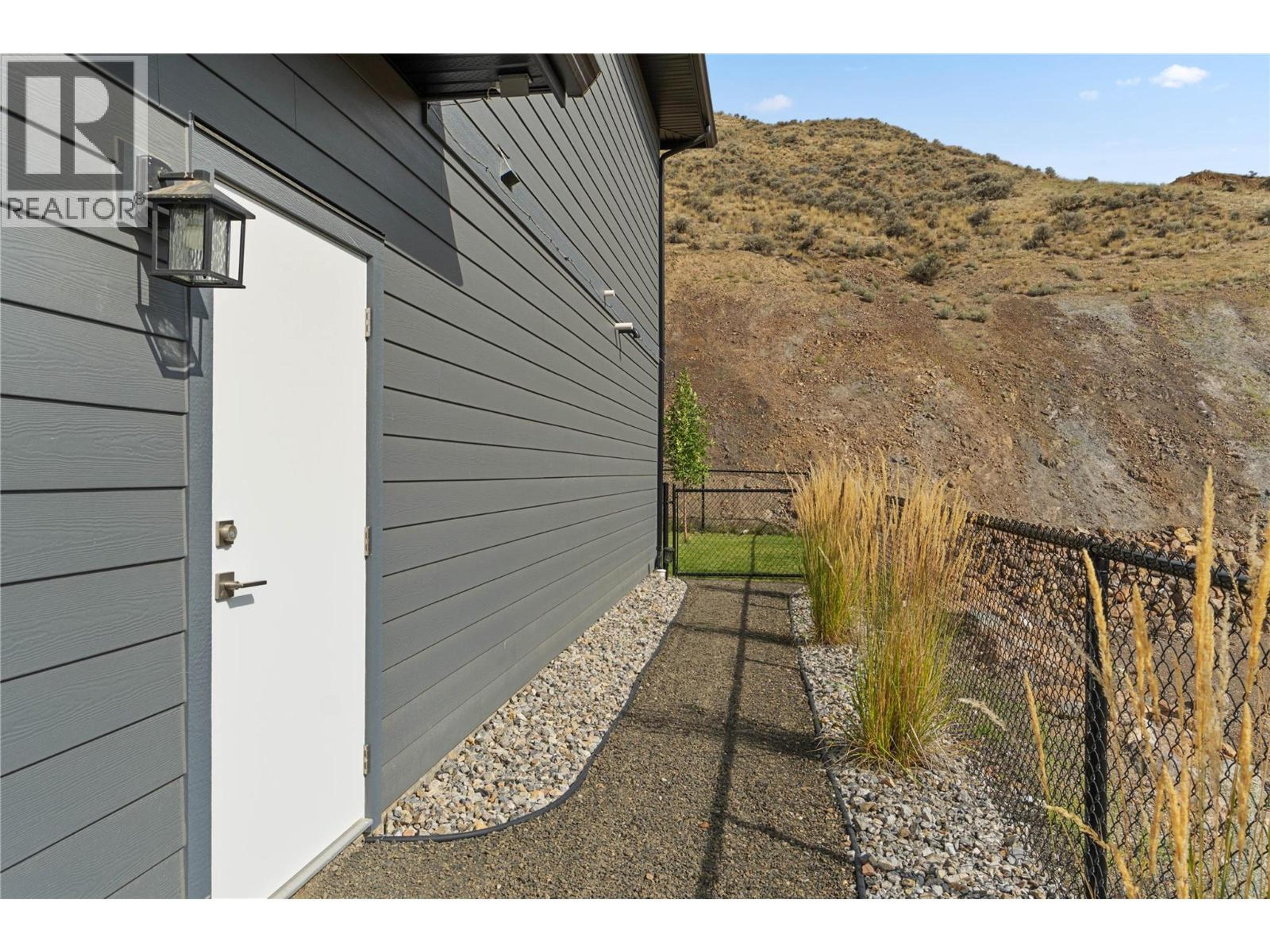 1900 Ord Road, Kamloops - Exteriors - Photo 2