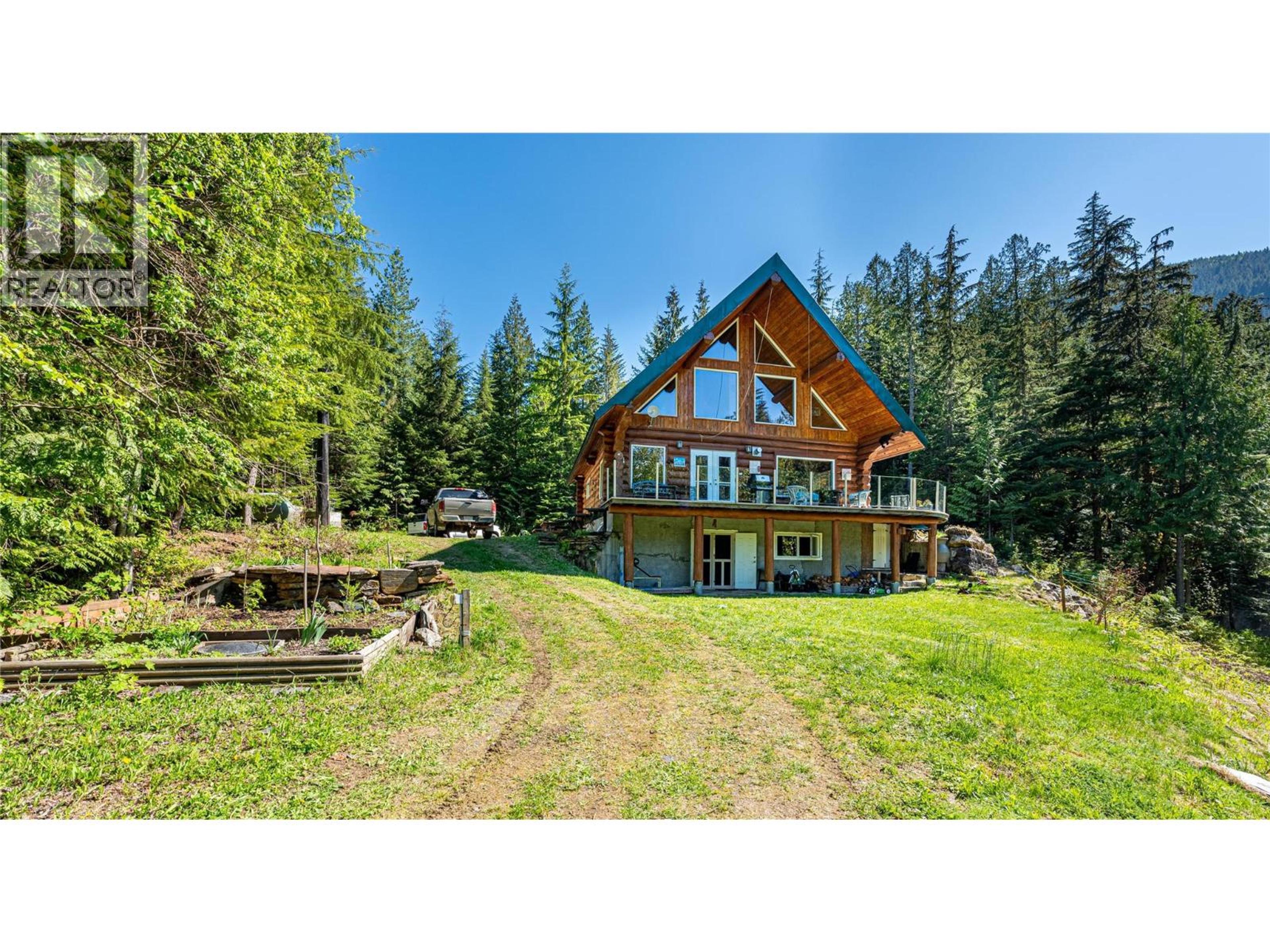 327 Salmon Creek Road, Beaton - Exteriors - Photo 2