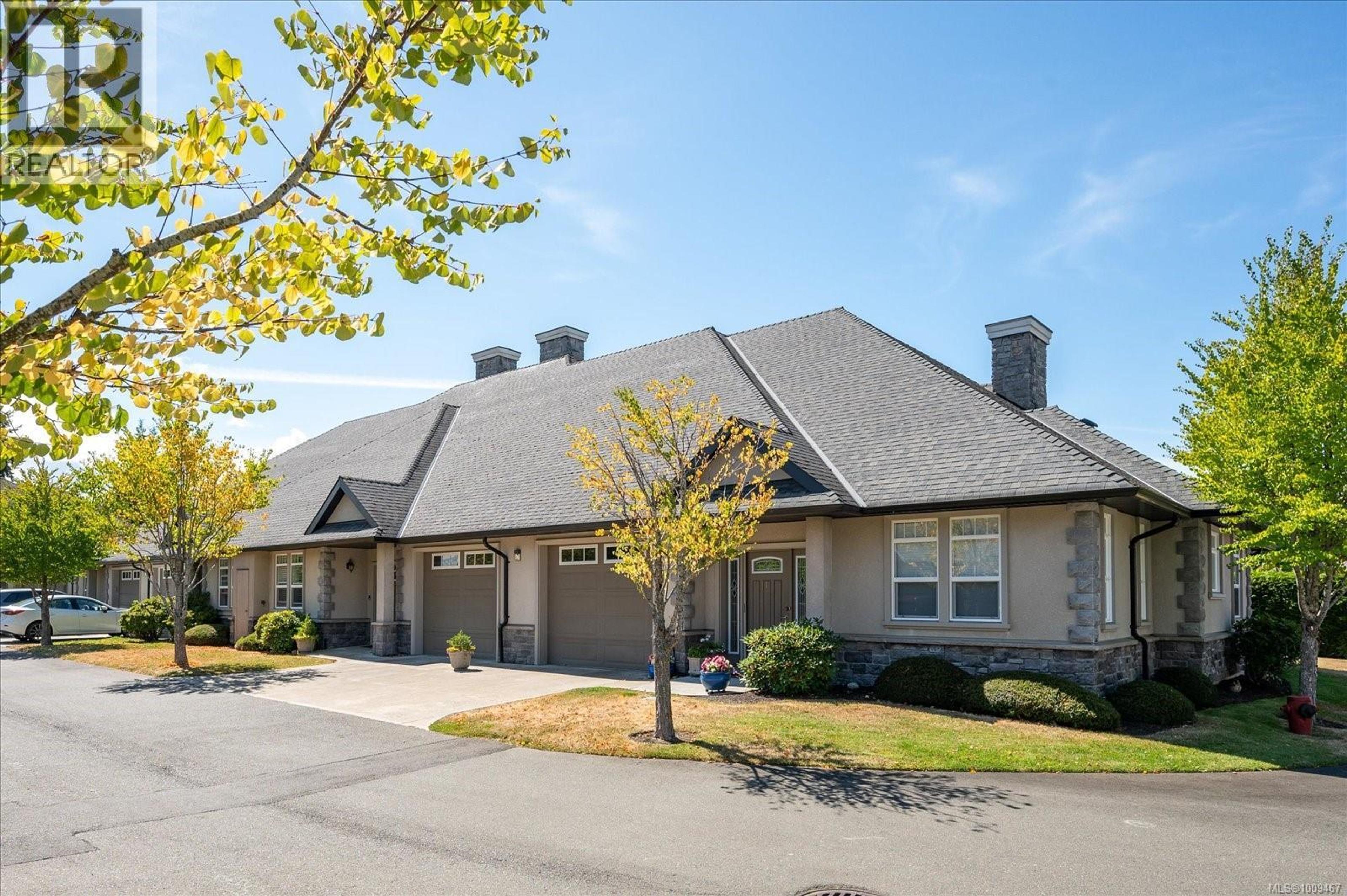 399 Wembley Rd, Parksville - Exteriors - Photo 1