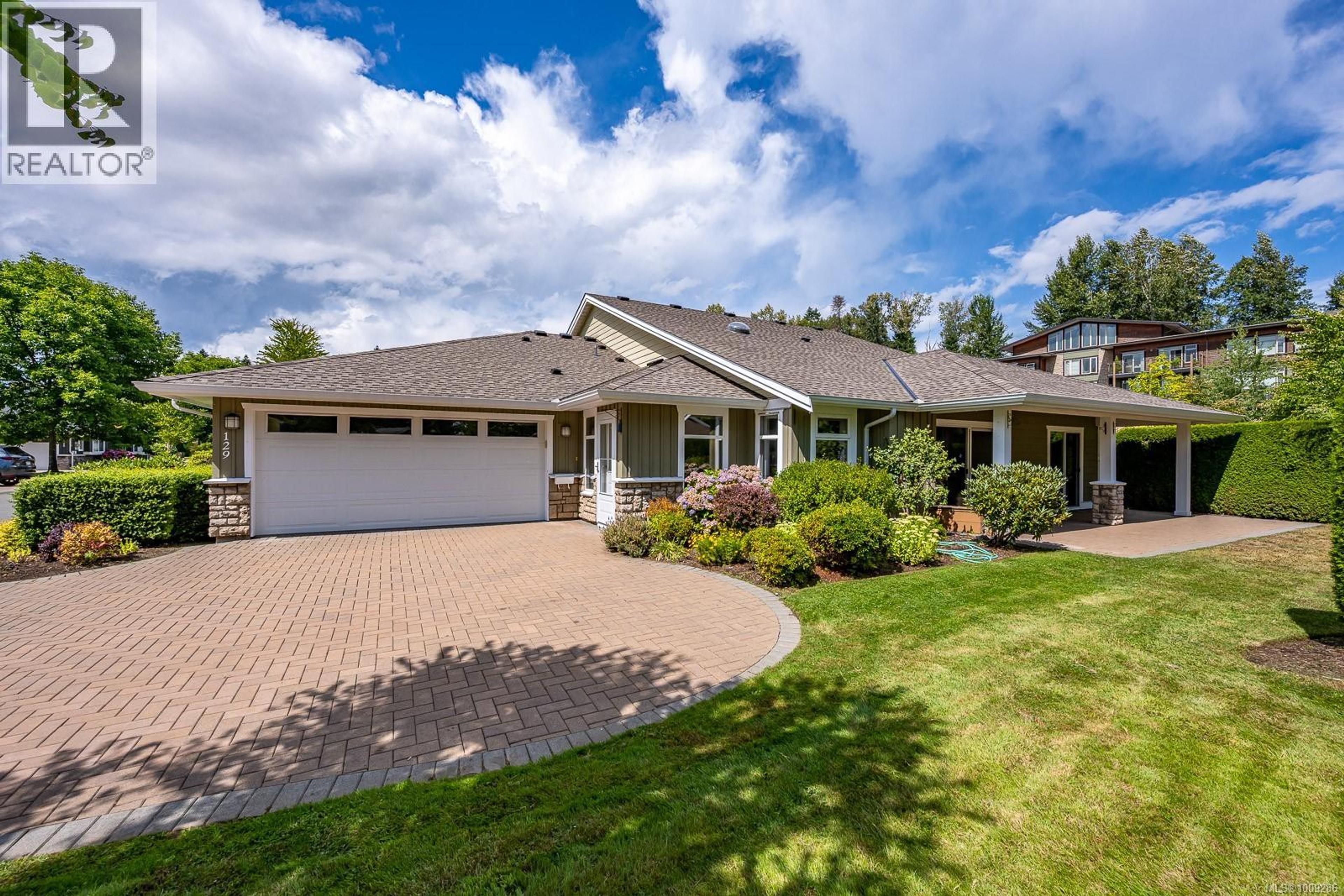 44 Anderton Ave, Courtenay - Exteriors - Photo 7