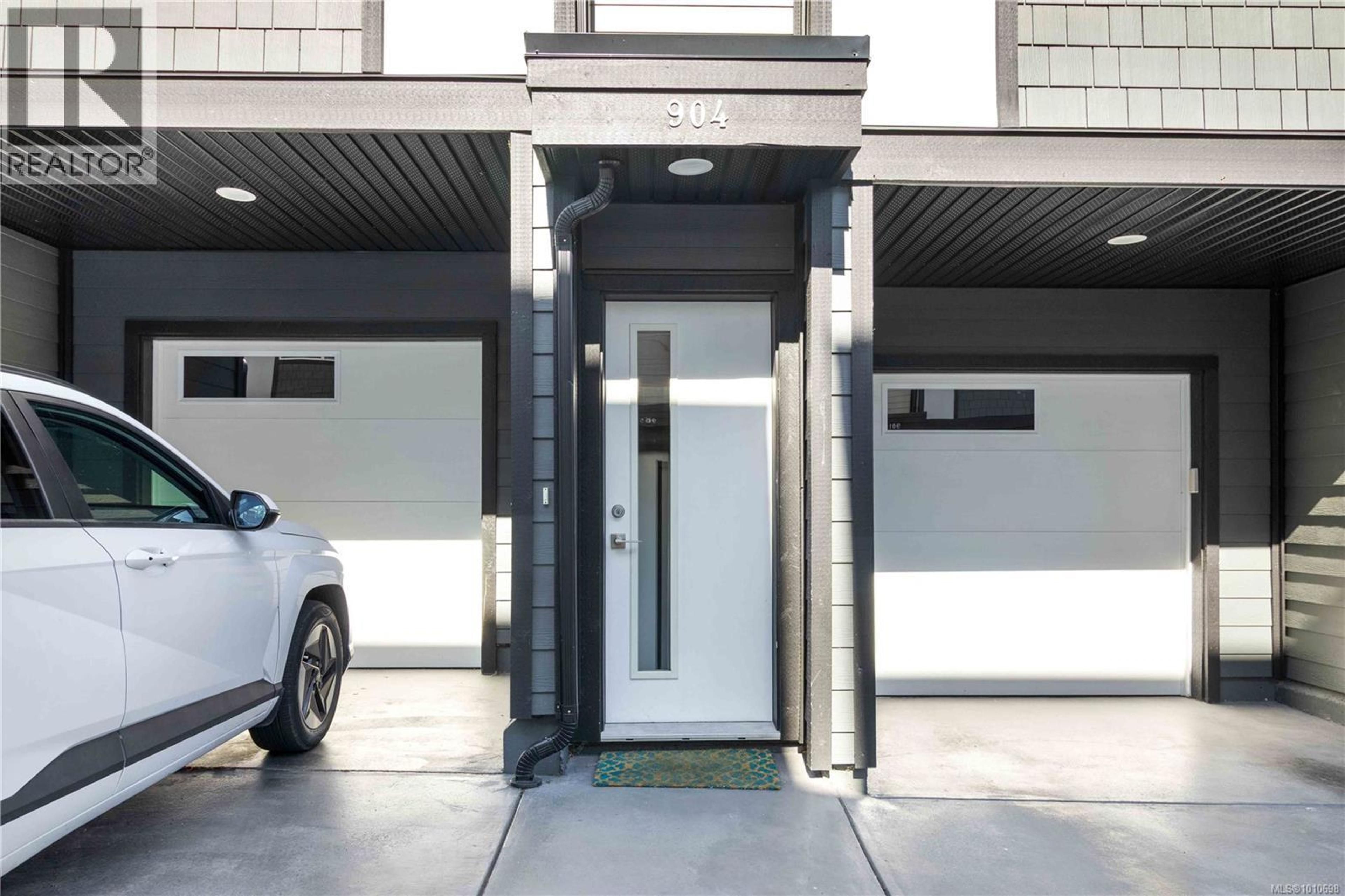 900 Turnstone Ridge, Langford - Exteriors - Photo 1