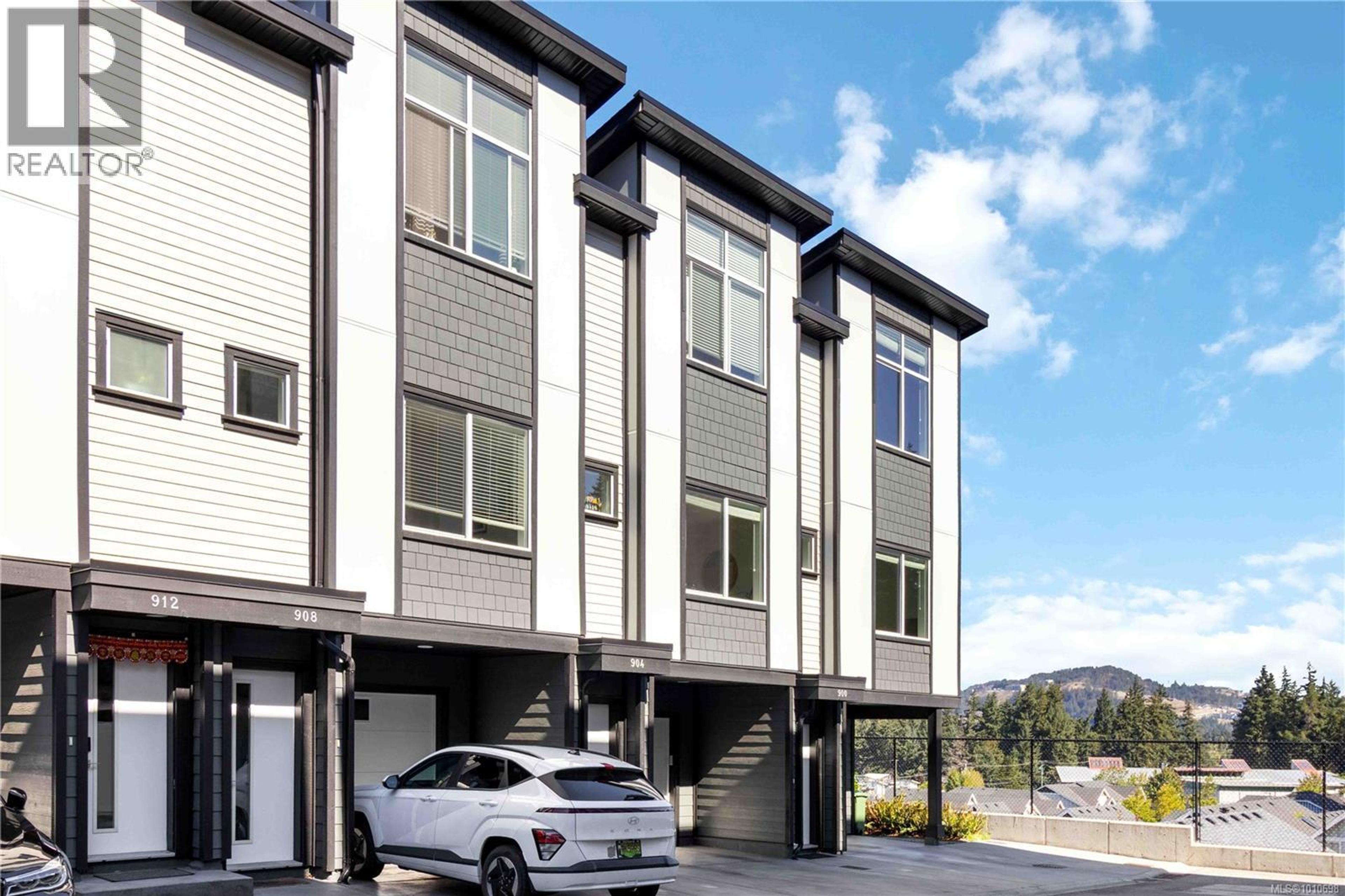 900 Turnstone Ridge, Langford - Exteriors - Photo 3