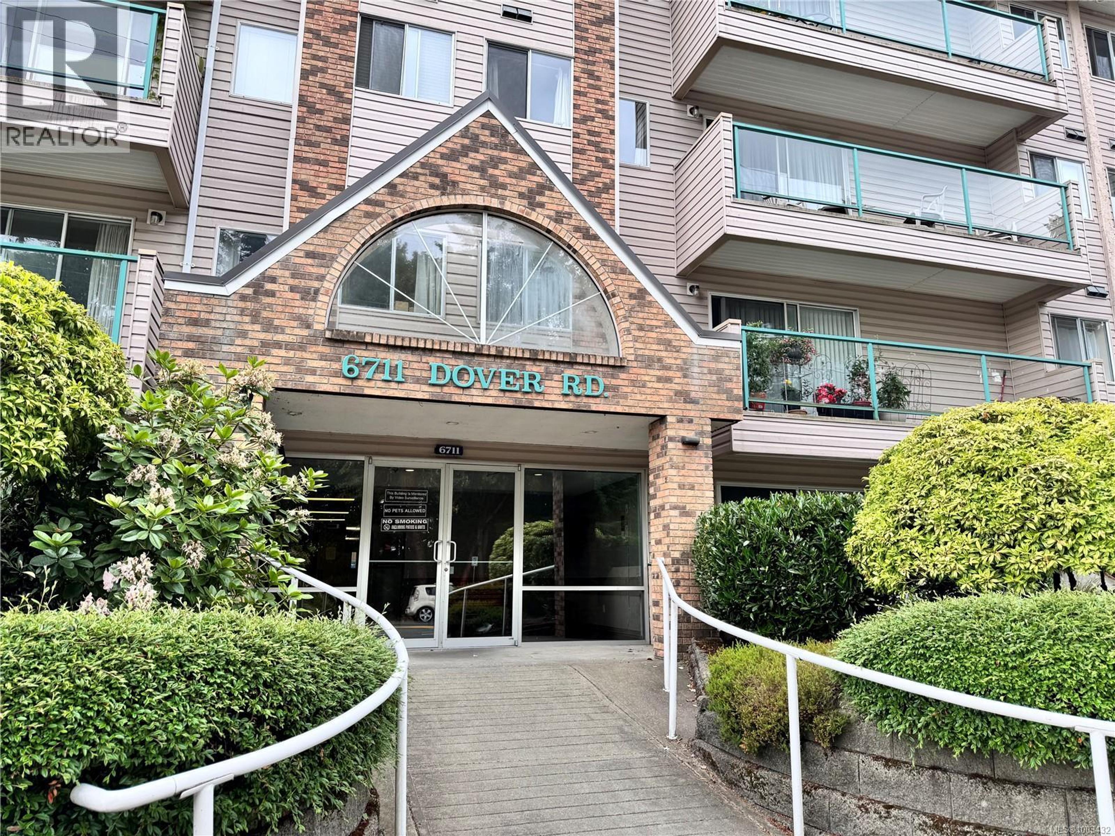 6715 Dover Rd, Nanaimo - Exteriors - Photo 1