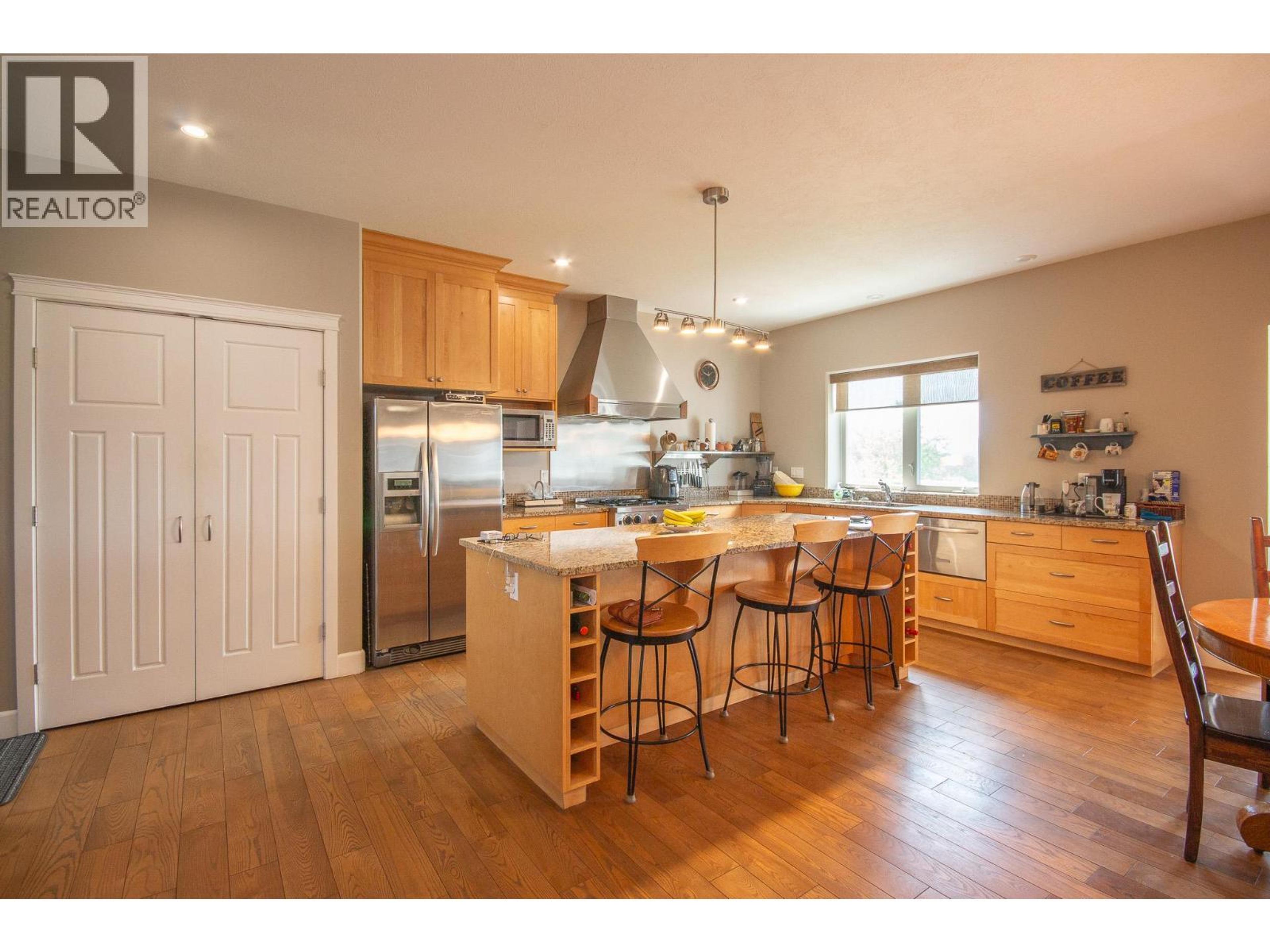 408 BRIAR RIDGE ROAD - Image 2