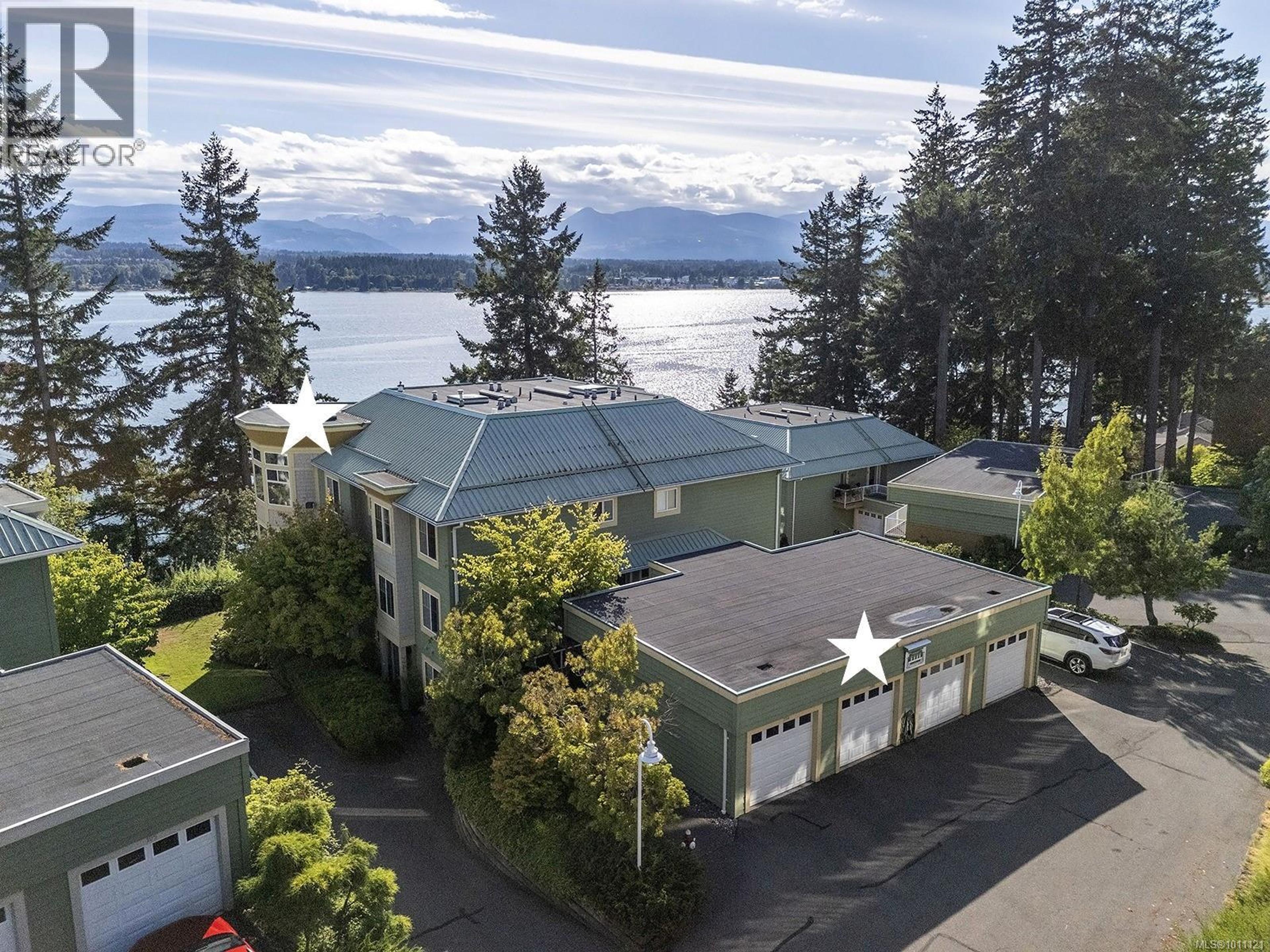 2275 Comox Ave, Comox - Exteriors - Full Complex View, Drone/Aerial View, Marked/Pin - Photo 1