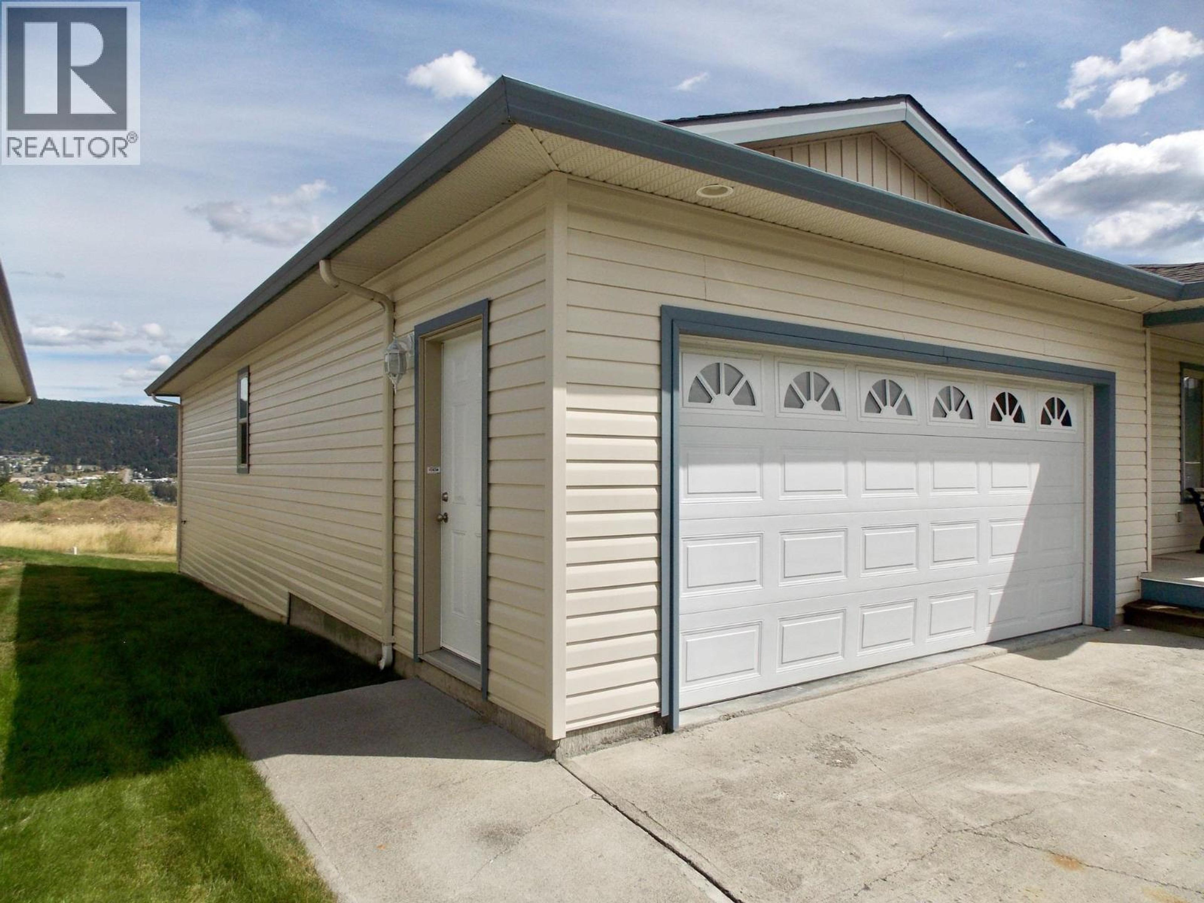 375 MANDARINO PLACE, Williams Lake - Exteriors - Photo 5