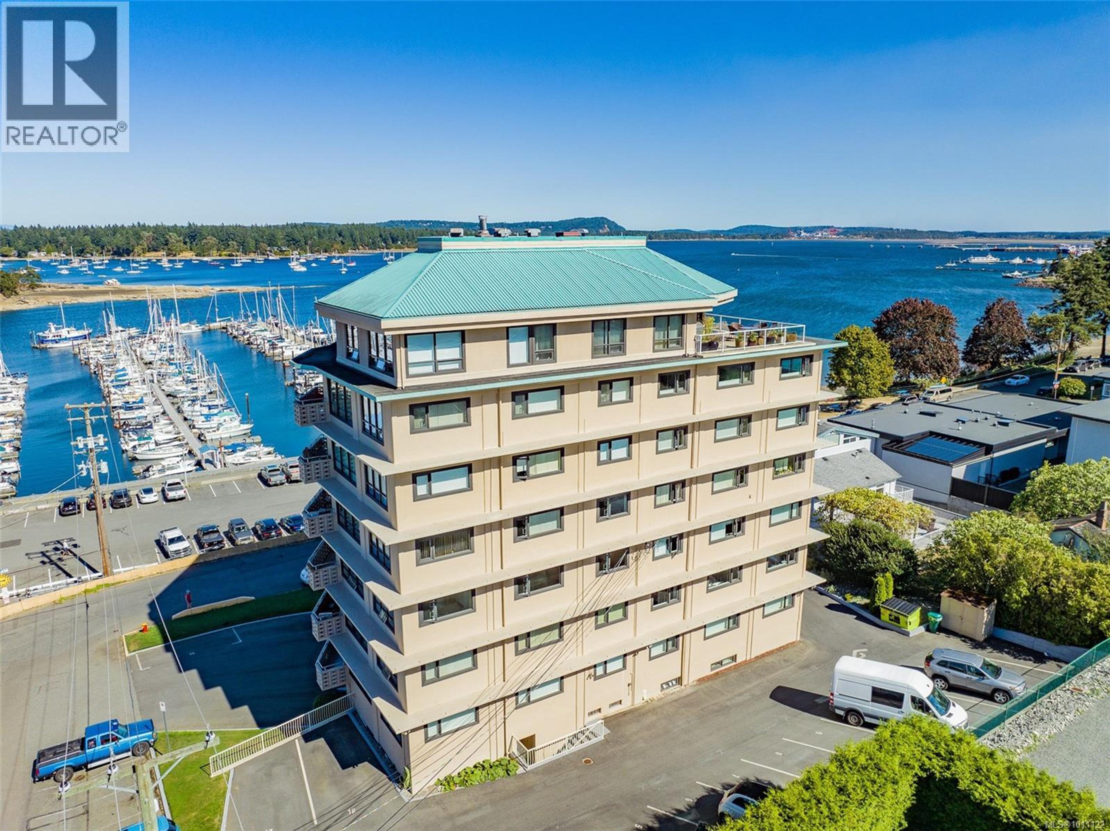 375 Newcastle Ave, Nanaimo - Exteriors - Drone/Aerial View - Photo 3