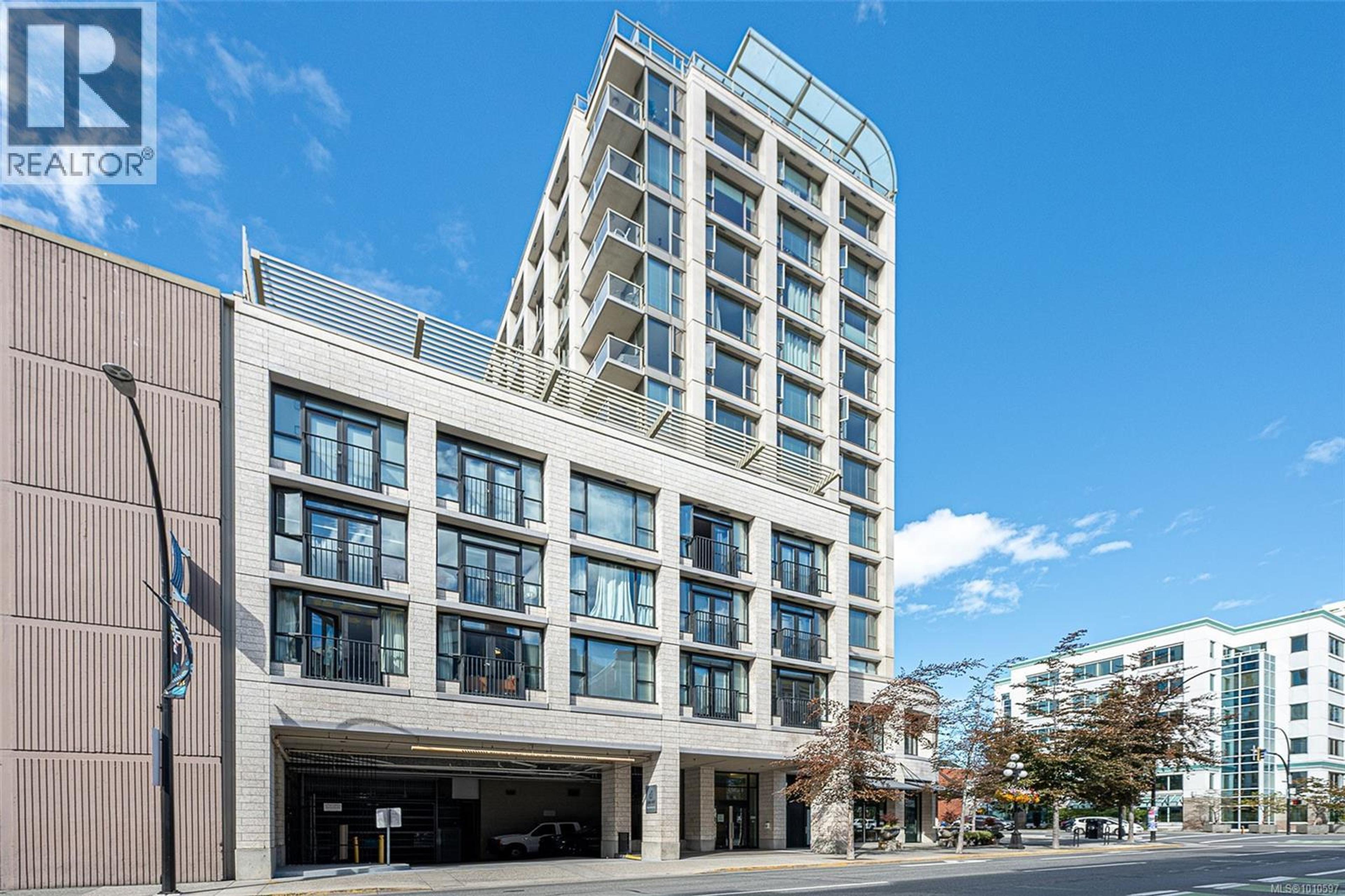 760 Johnson St, Victoria - Exteriors - Photo 1