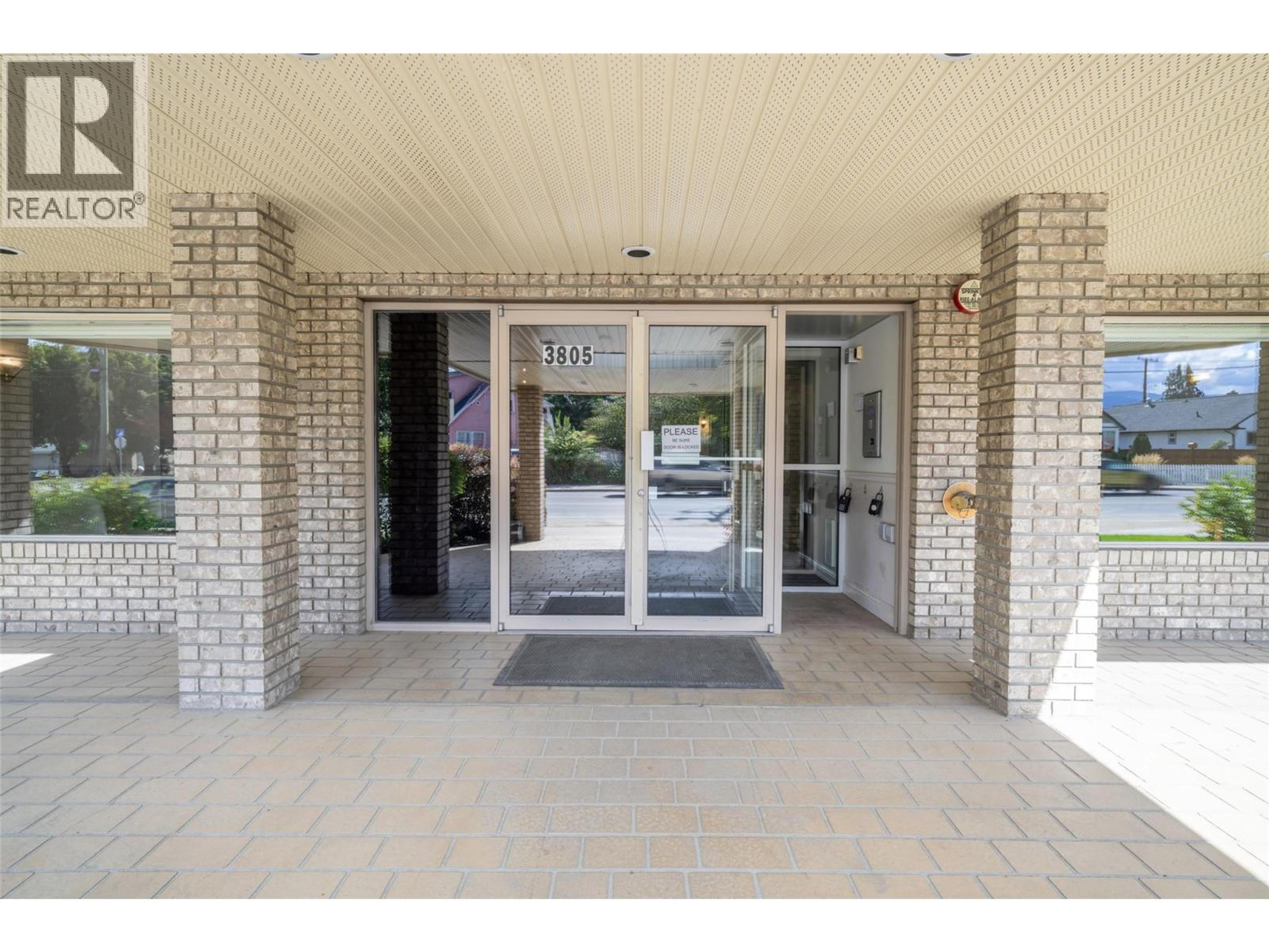 3805 30 Avenue, Vernon - Exteriors - Photo 1