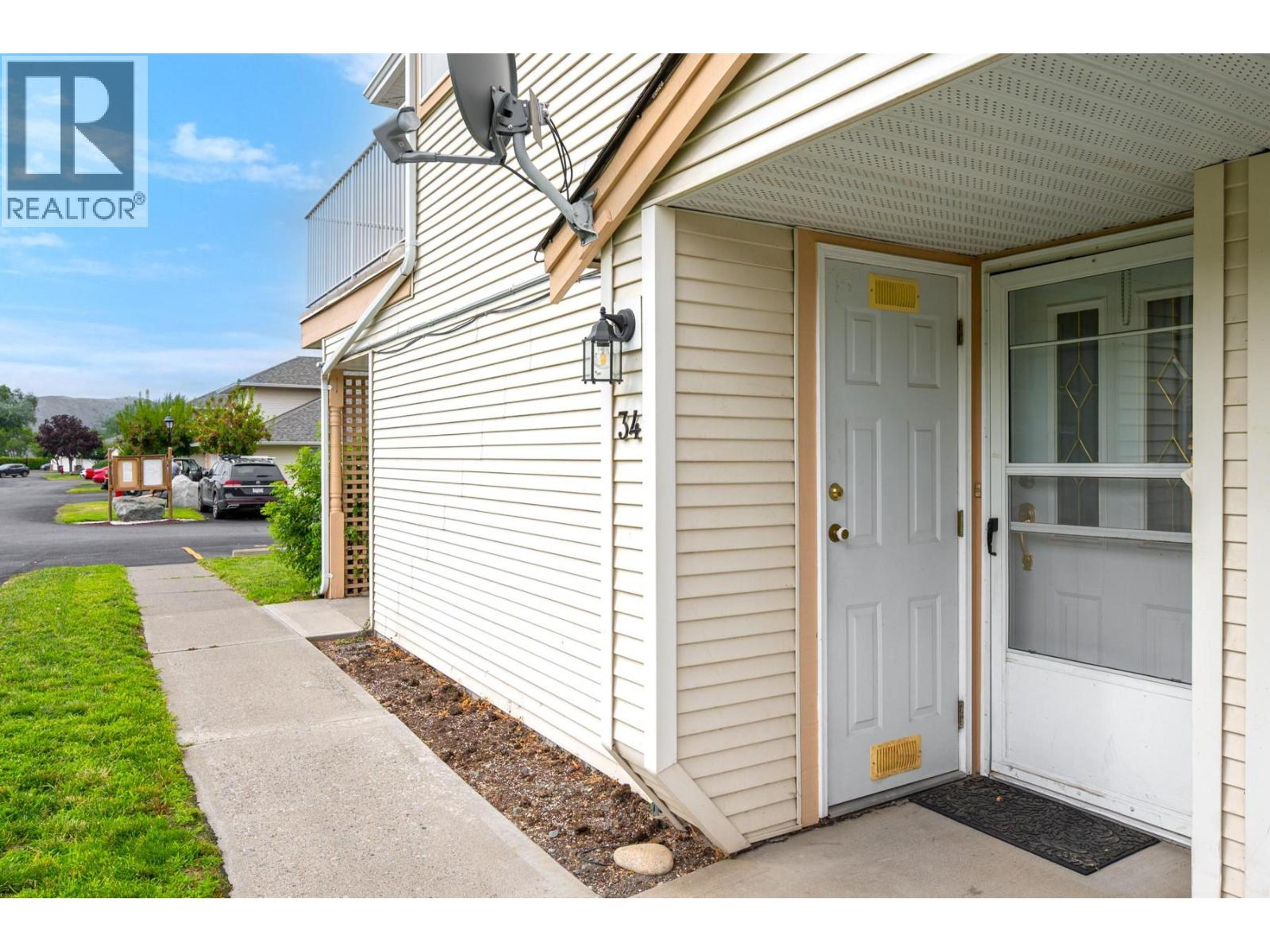 807 Railway Avenue, Ashcroft - Exteriors - Photo 4