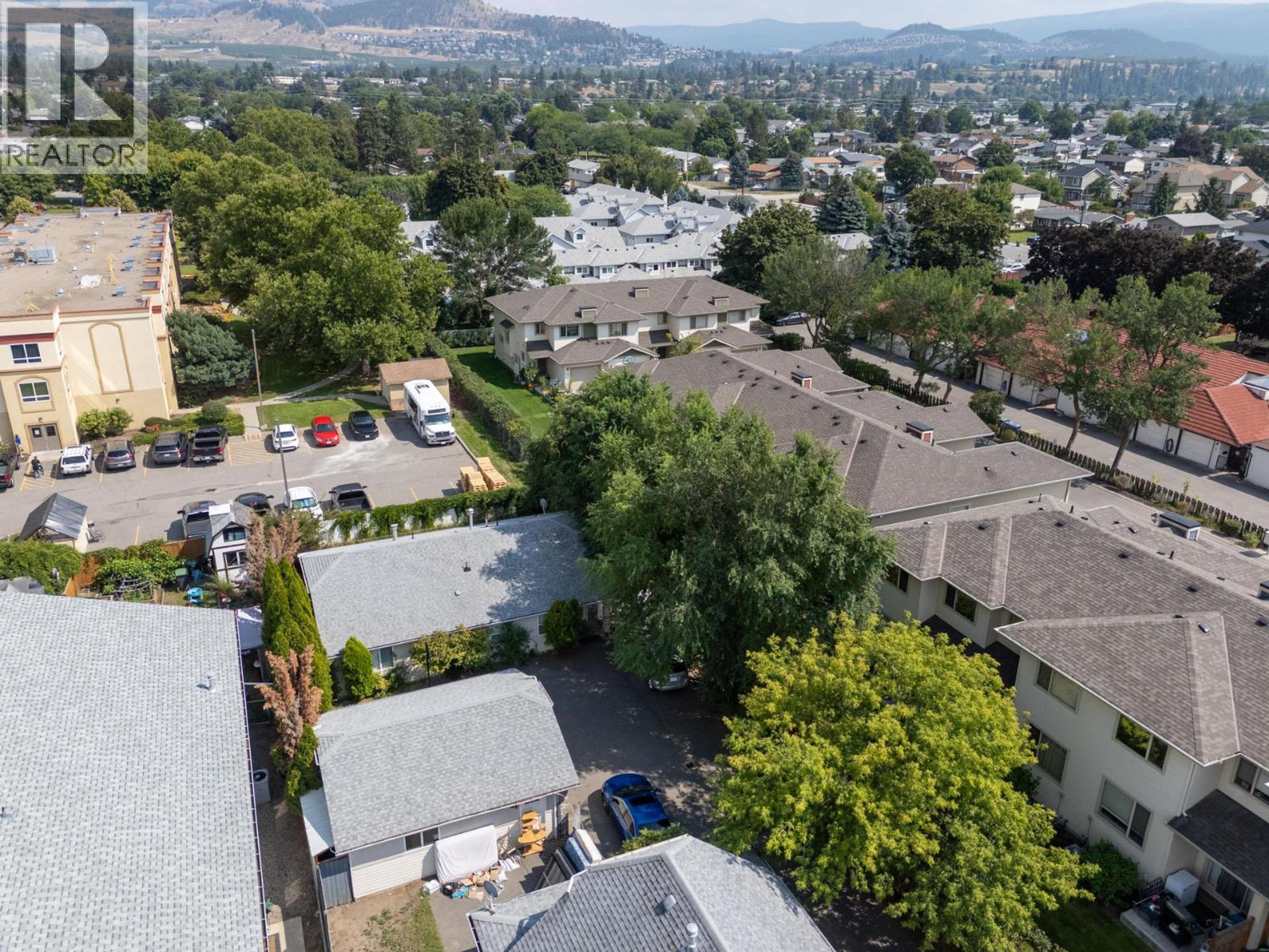 315 Gerstmar Road, Kelowna - Exteriors - Full Complex View, Drone/Aerial View - Photo 8