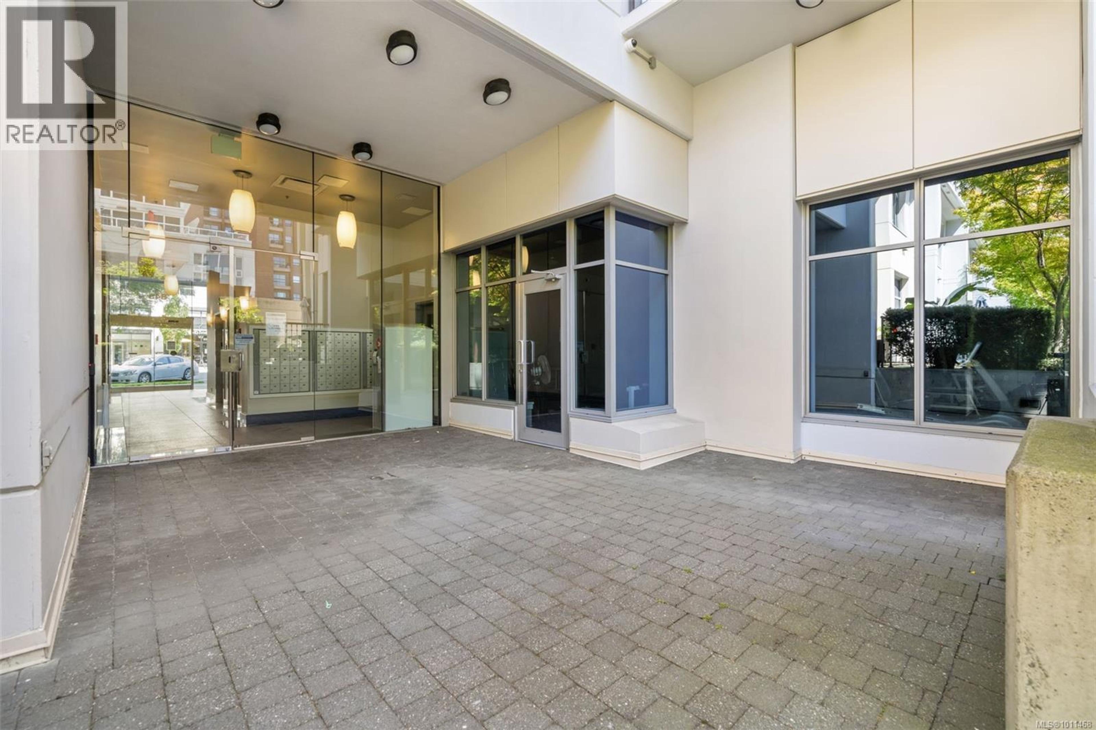 845 Yates St, Victoria - Exteriors - Photo 2