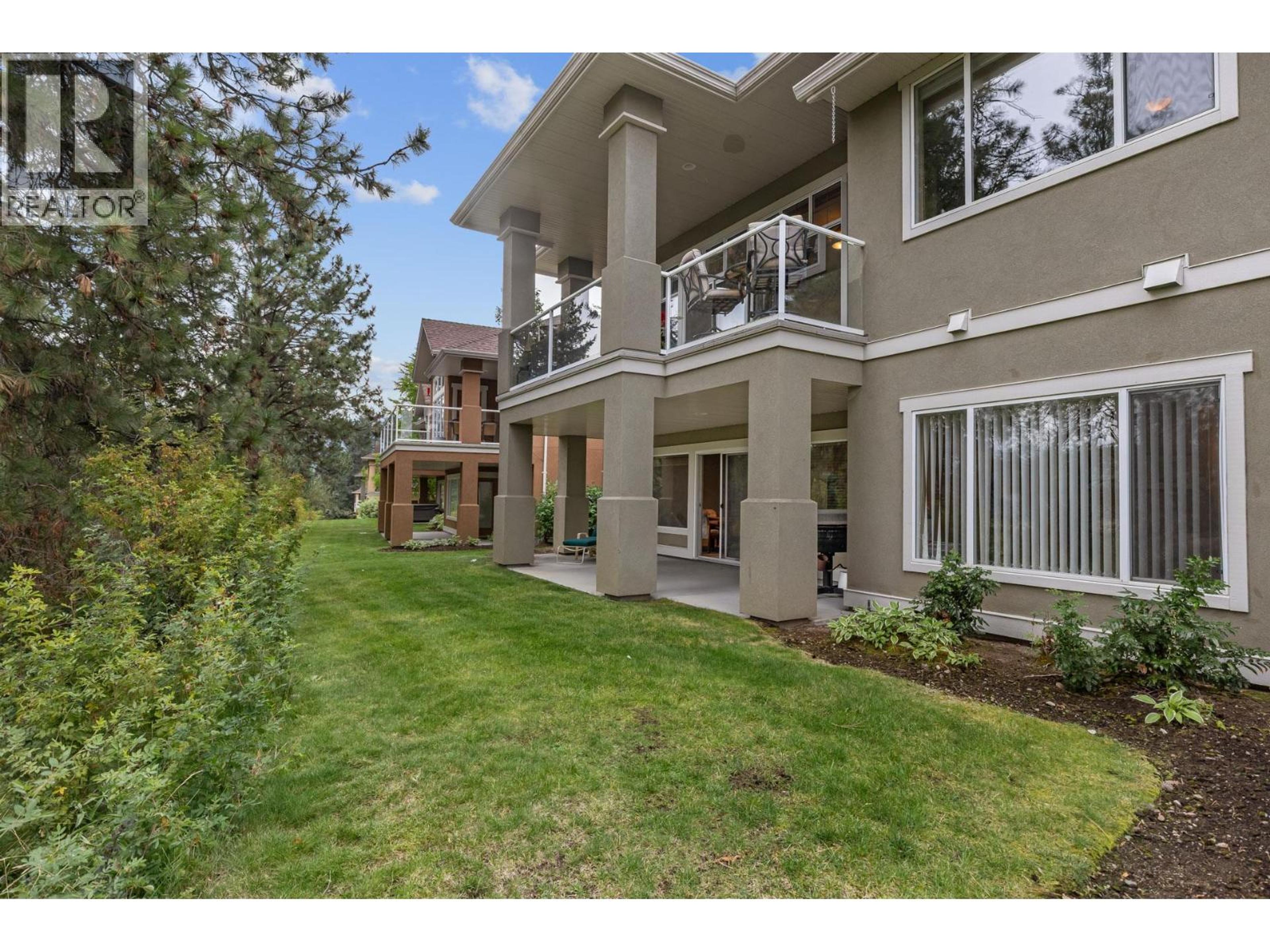 4520 GALLAGHERS Lookout, Kelowna - Exteriors - Full Complex View - Photo 2